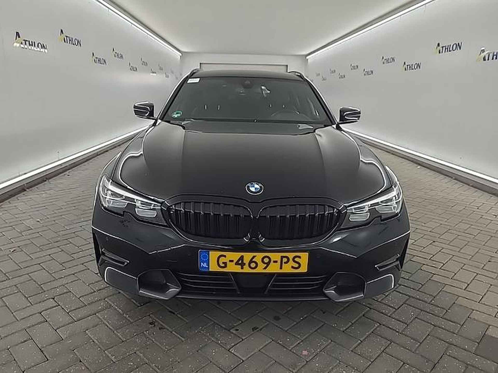 BMW 3-serie Touring 330i Executive Edition | Black Optic | Leer  | NL-Auto | - 4/21