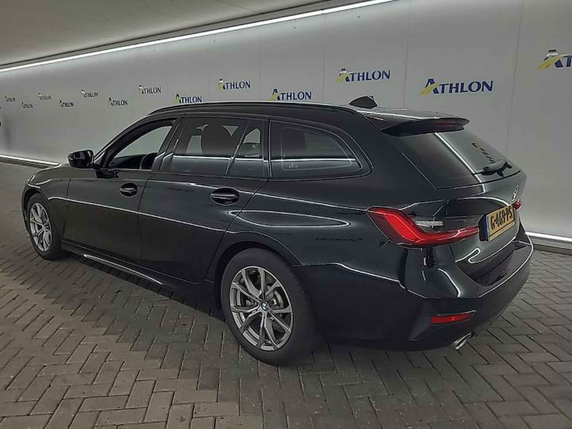 BMW 3-serie Touring 330i Executive Edition | Black Optic | Leer  | NL-Auto | - 7/21