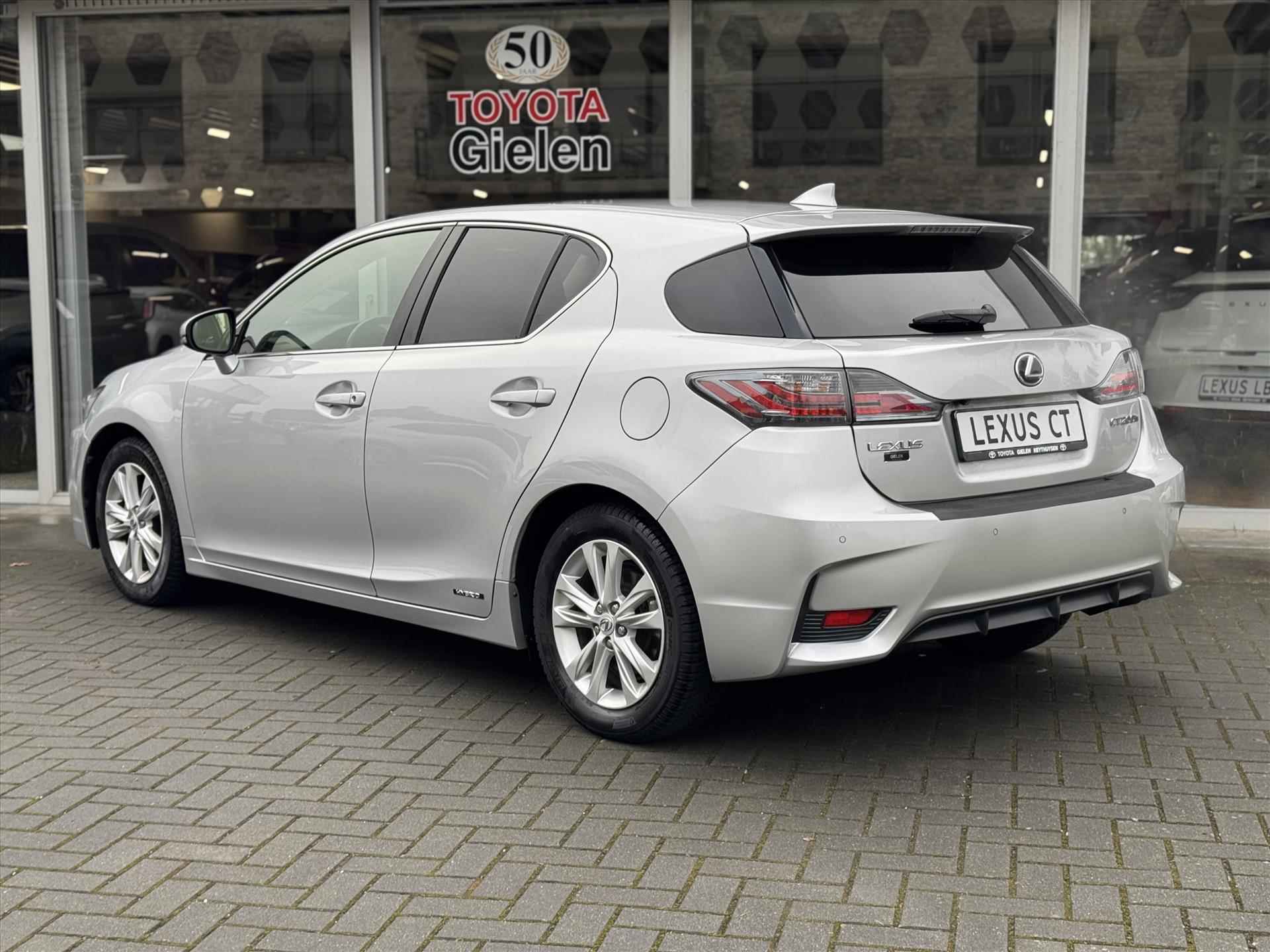 Lexus Ct 200h Luxury Line | Leer, Geheugenfunctie, Stoelverwarming, Parkeersensoren, Navigatie, Camera, Licht + Regensensor - 10/35