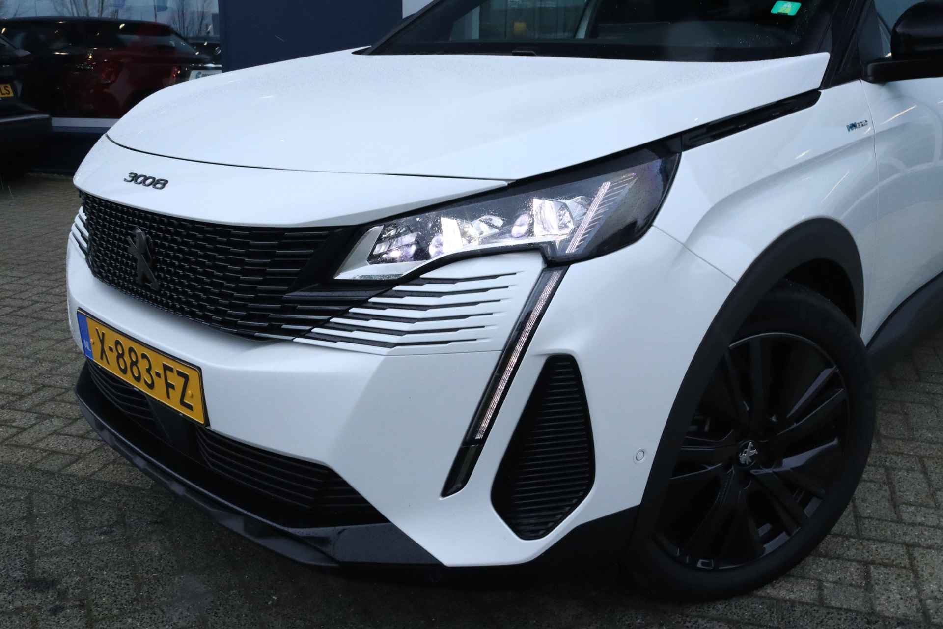 Peugeot 3008 1.6 HYbrid 225 GT | Trekhaak | Massage | Elektr. klep | Blackpack | Stoelverwarming | Navi | Carplay | Camera - 11/41