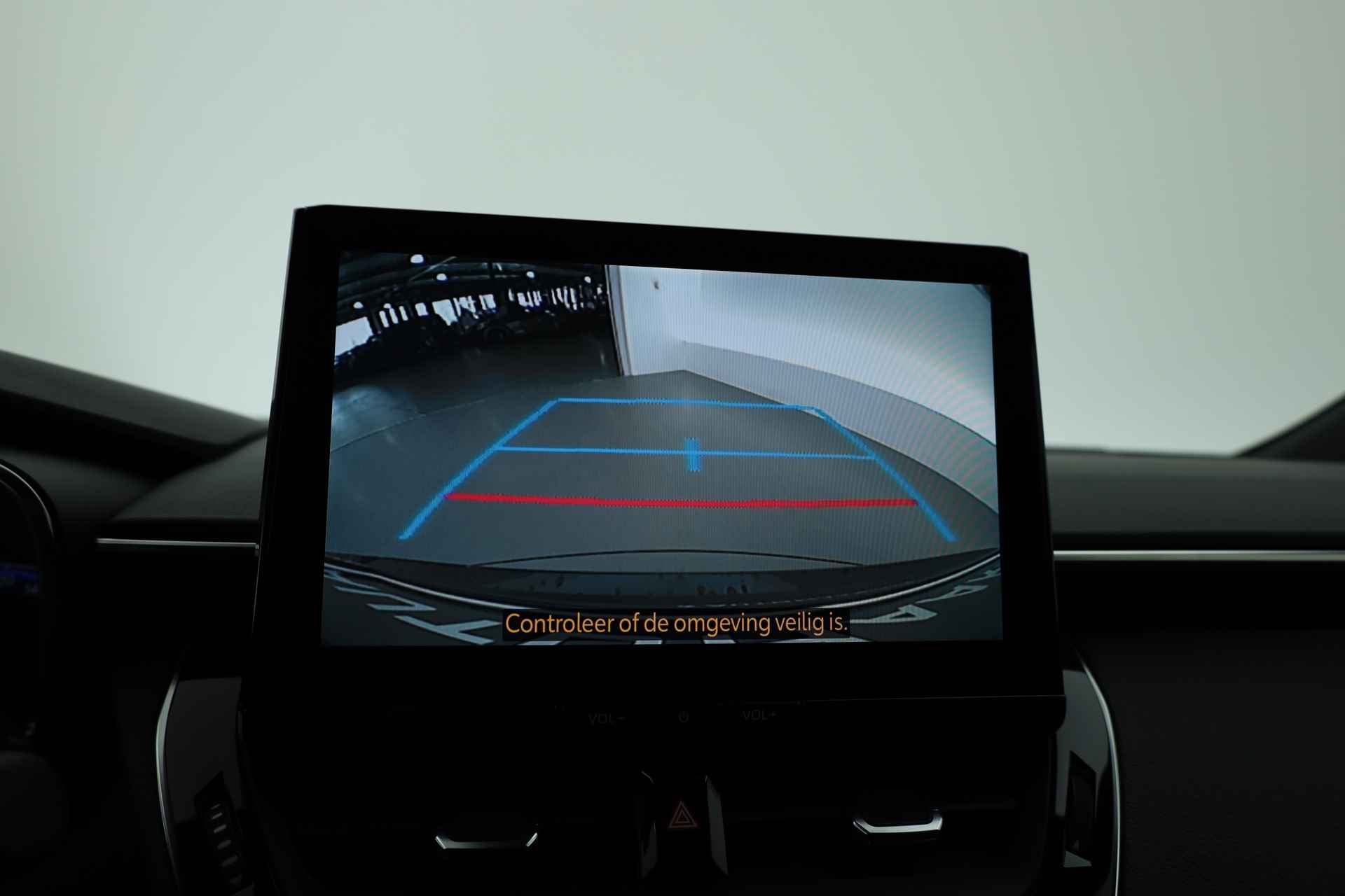 Toyota Corolla Touring Sports 1.8 Hybrid Team D | Navi by App | Adapt. Cruise | Camera | Stoel - Stuurverw. | Keyless - 15/30