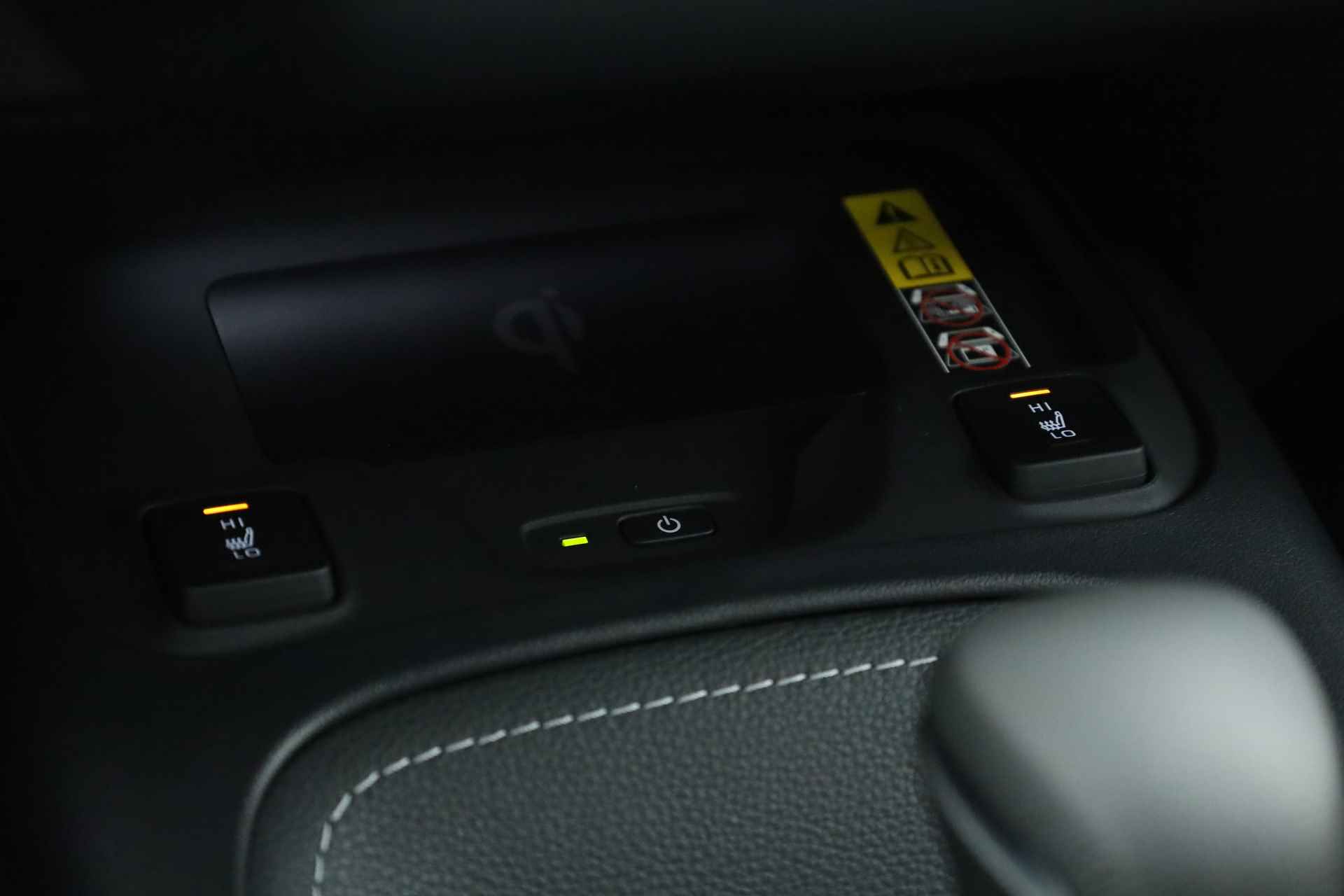 Toyota Corolla Touring Sports 1.8 Hybrid Team D | Navi by App | Adapt. Cruise | Camera | Stoel - Stuurverw. | Keyless - 18/30