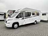 Carado T345  vastbed/2015/Euro-5/Airco