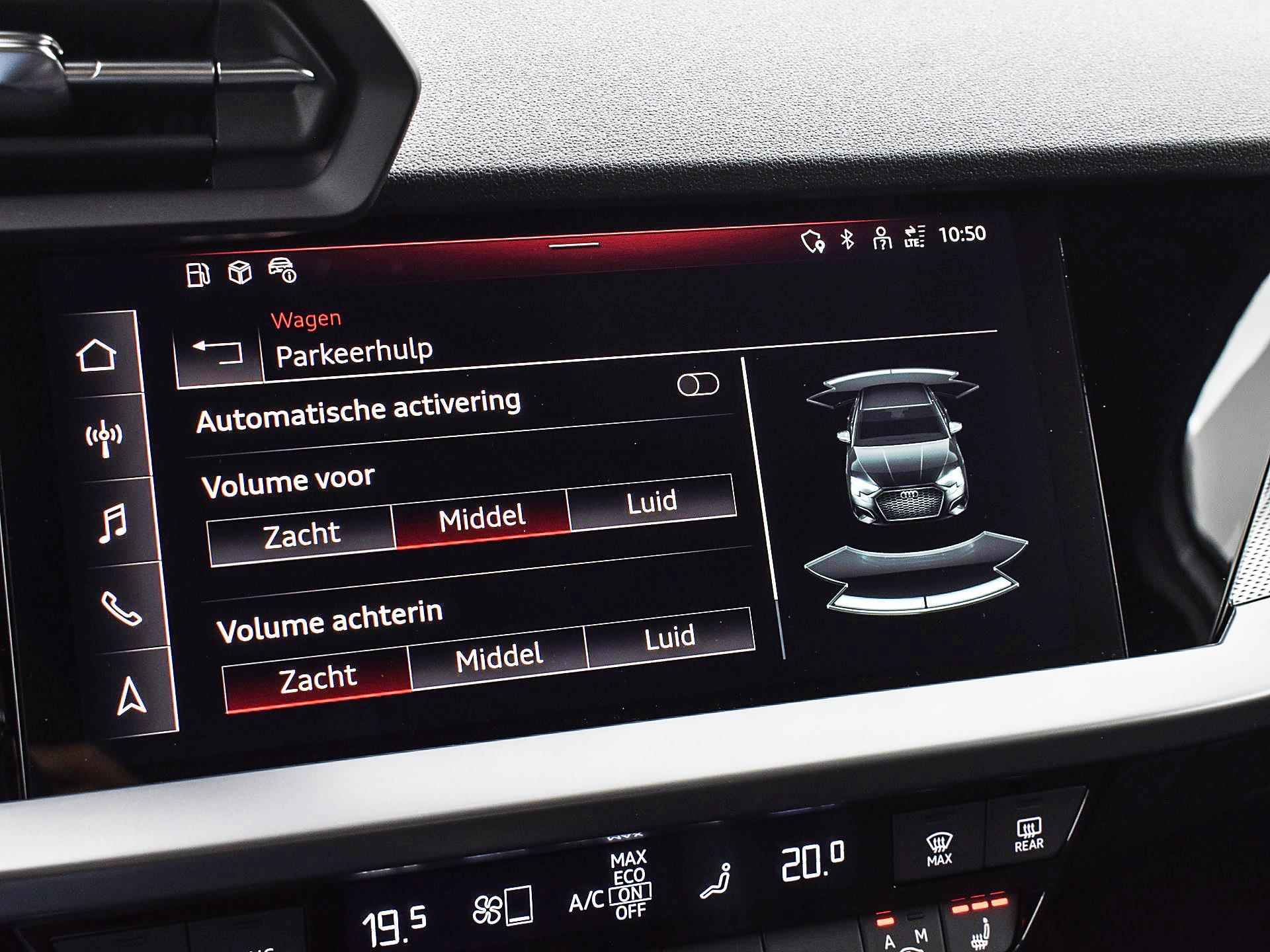 Audi A3 Limousine S Edition 35 TFSI 150pk S-Tronic | Apple Car Play | 19" Velgen | Stoelverwarming | Navigatie | Sportstuur & -Stoelen | Zwart Optiek Pakket | - 26/38