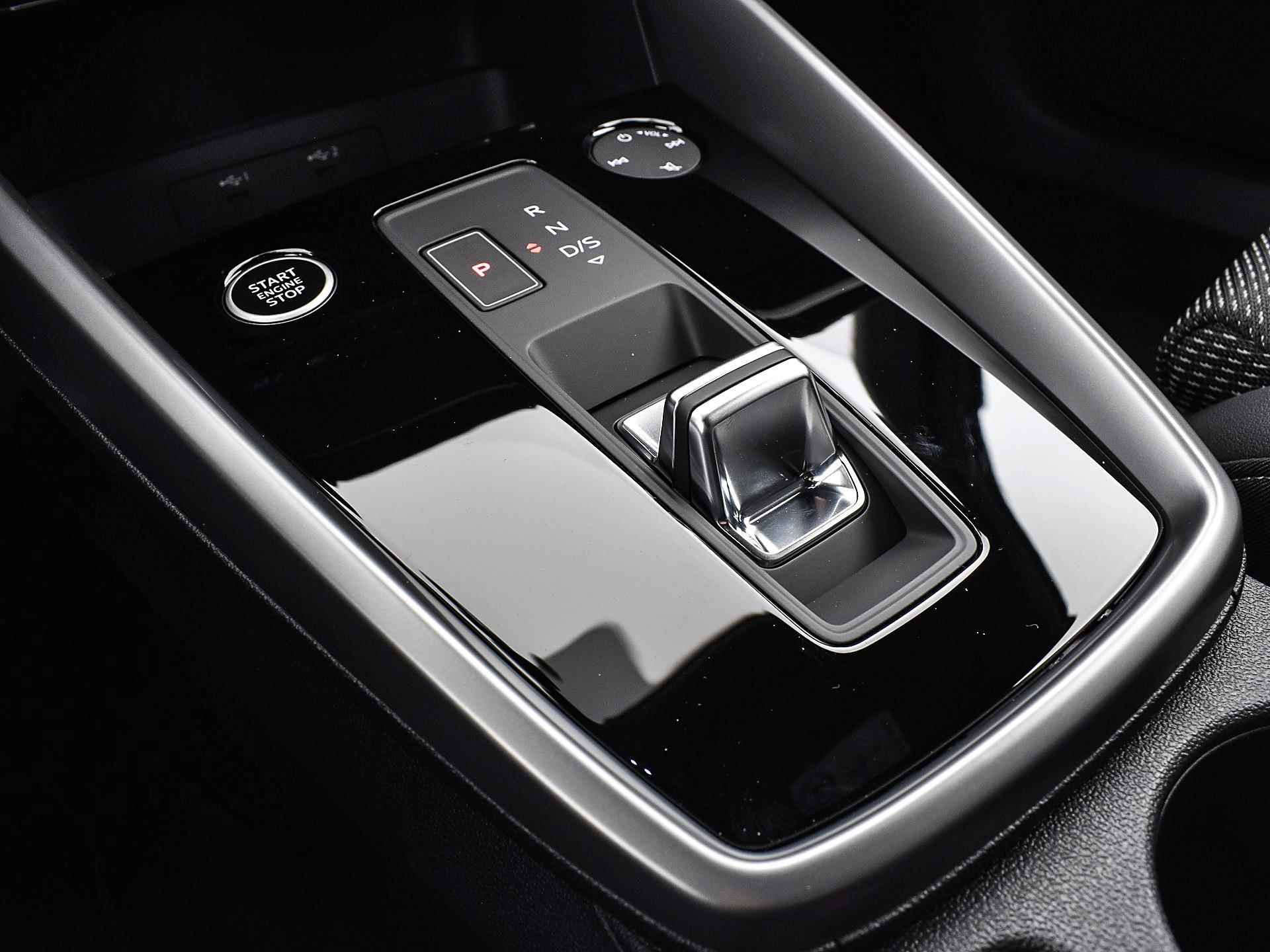Audi A3 Limousine S Edition 35 TFSI 150pk S-Tronic | Apple Car Play | 19" Velgen | Stoelverwarming | Navigatie | Sportstuur & -Stoelen | Zwart Optiek Pakket | - 29/38