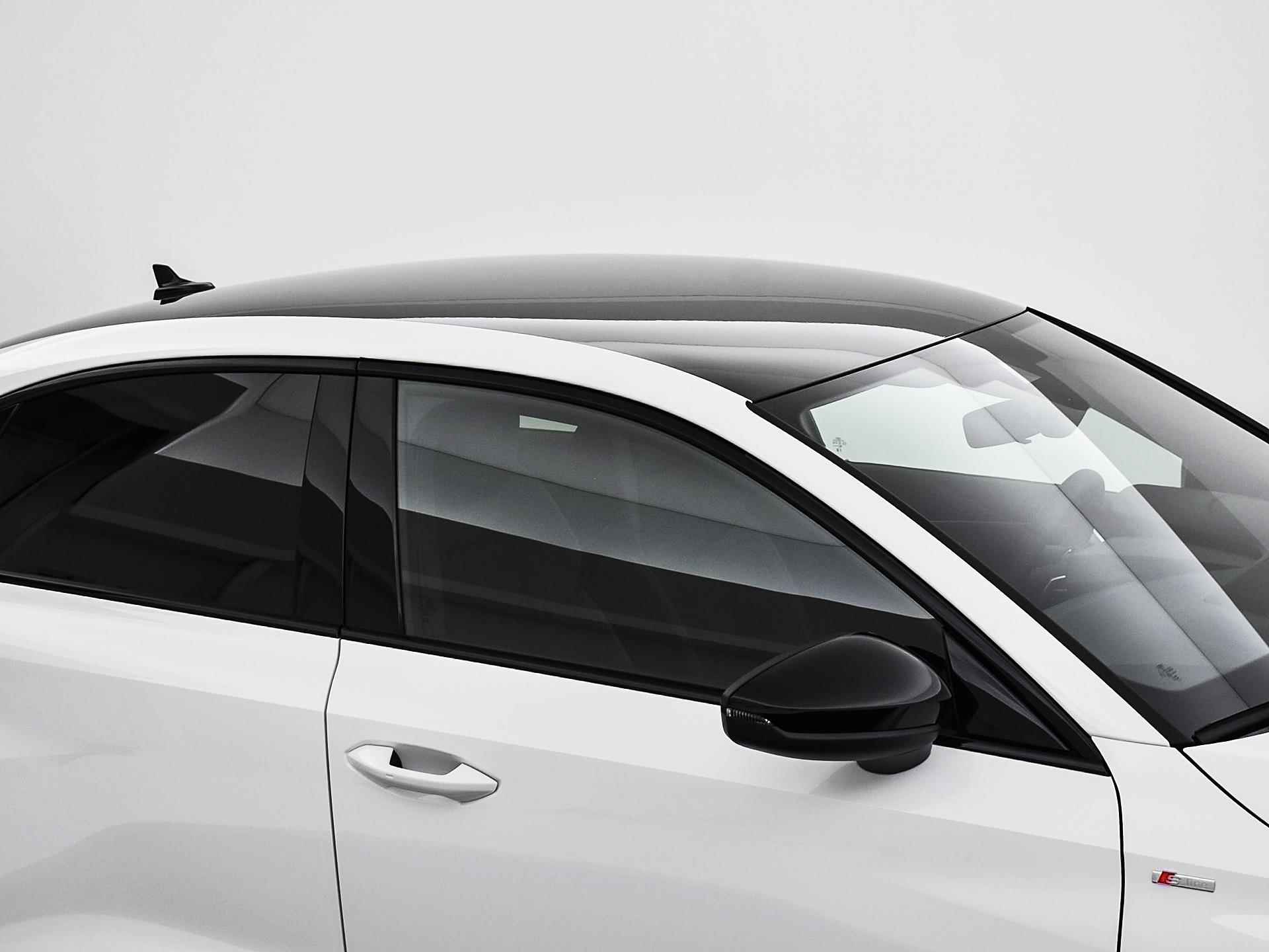 Audi A3 Limousine S Edition 35 TFSI 150pk S-Tronic | Apple Car Play | 19" Velgen | Stoelverwarming | Navigatie | Sportstuur & -Stoelen | Zwart Optiek Pakket | - 37/38