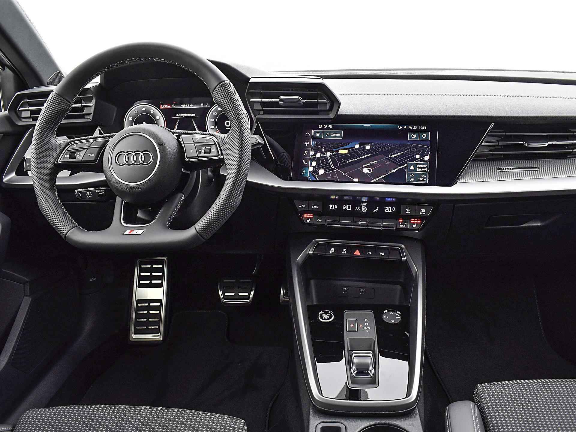 Audi A3 Limousine S Edition 35 TFSI 150pk S-Tronic | Apple Car Play | 19" Velgen | Stoelverwarming | Navigatie | Sportstuur & -Stoelen | Zwart Optiek Pakket | - 17/38