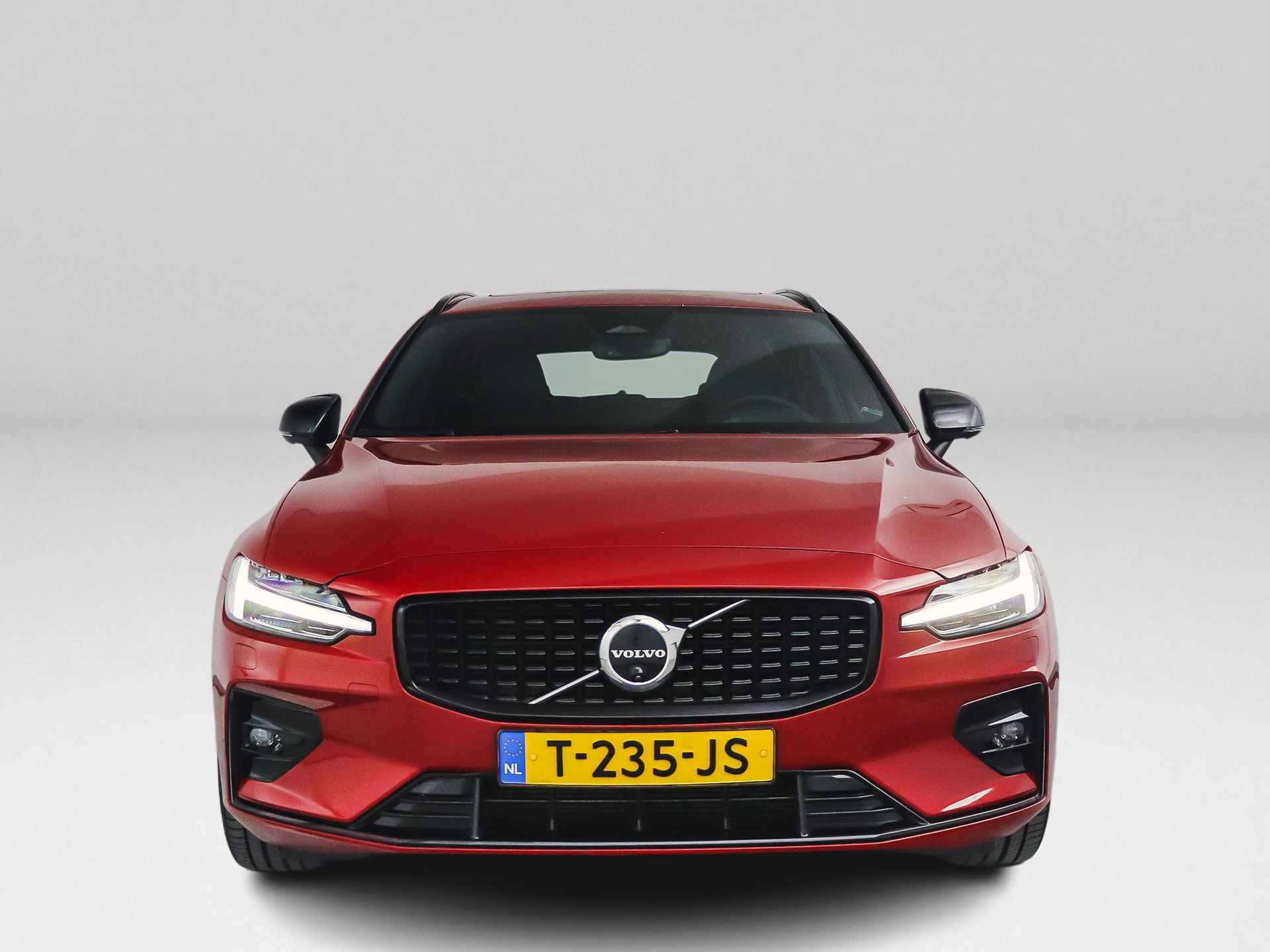 Volvo V60 B4 Plus Dark | Panoramadak | 360º camera | Harman Kardon | Stoel- en stuurverwarming | Trekhaak - 12/42