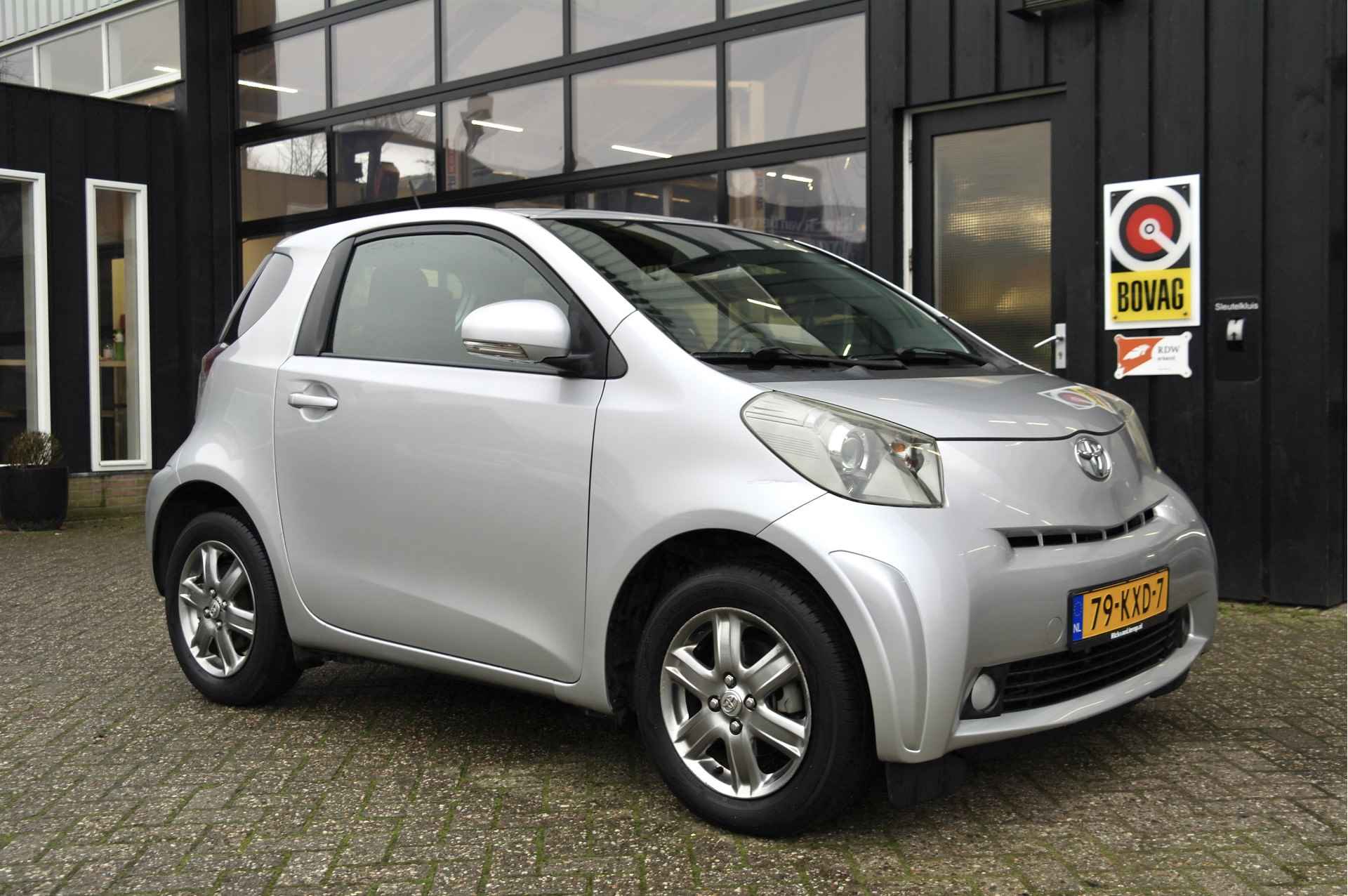 Toyota iQ 1.0 VVTi Aspiration | NL-Auto | Cruise | €22,- Wegenbelasting P/M | Dealer Onderhouden