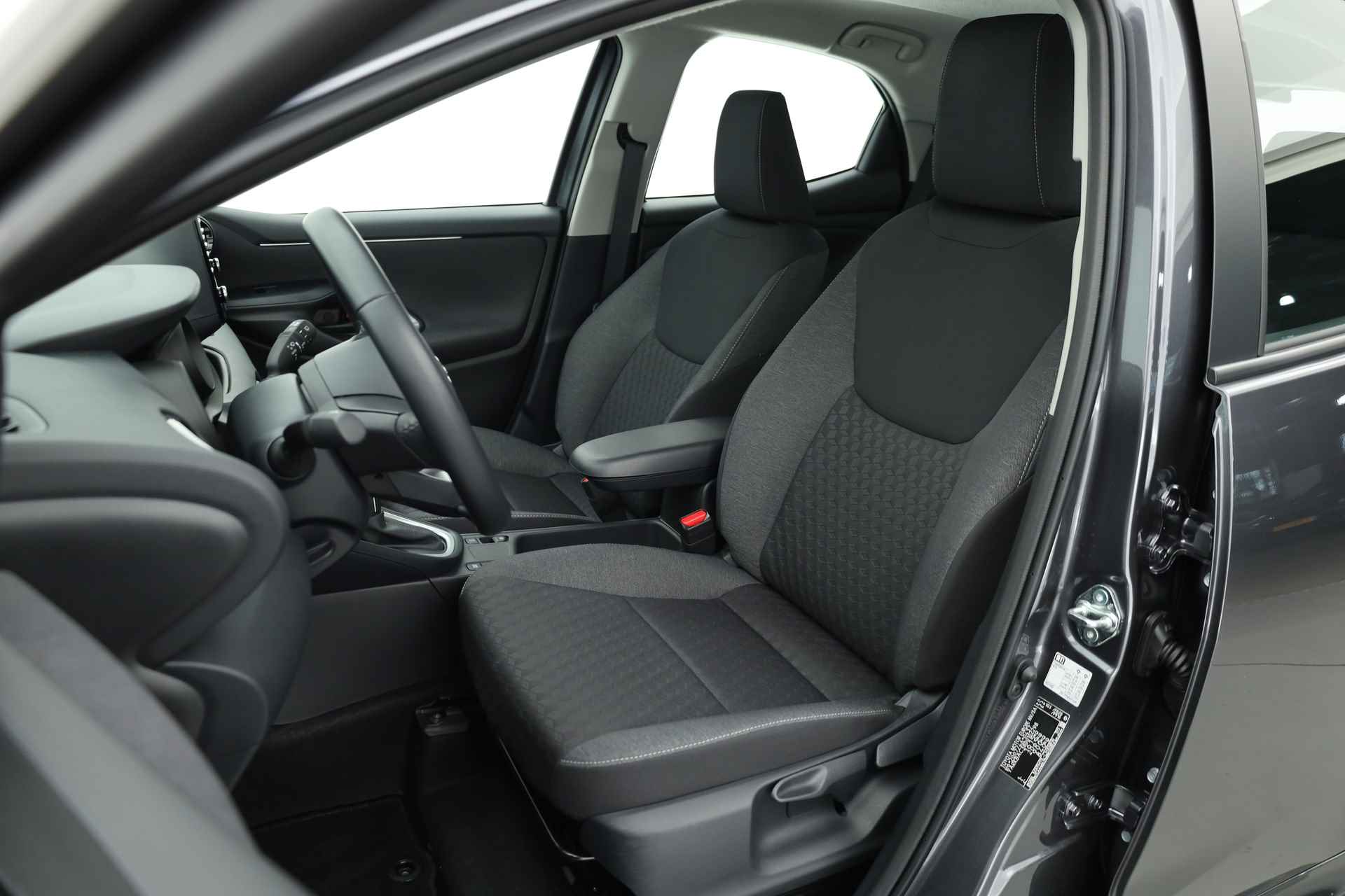 Toyota Yaris 1.5 Hybrid Dynamic | Navi by App | Adapt. Cruise | Keyless | Camera | Apple CarPlay - 3/28