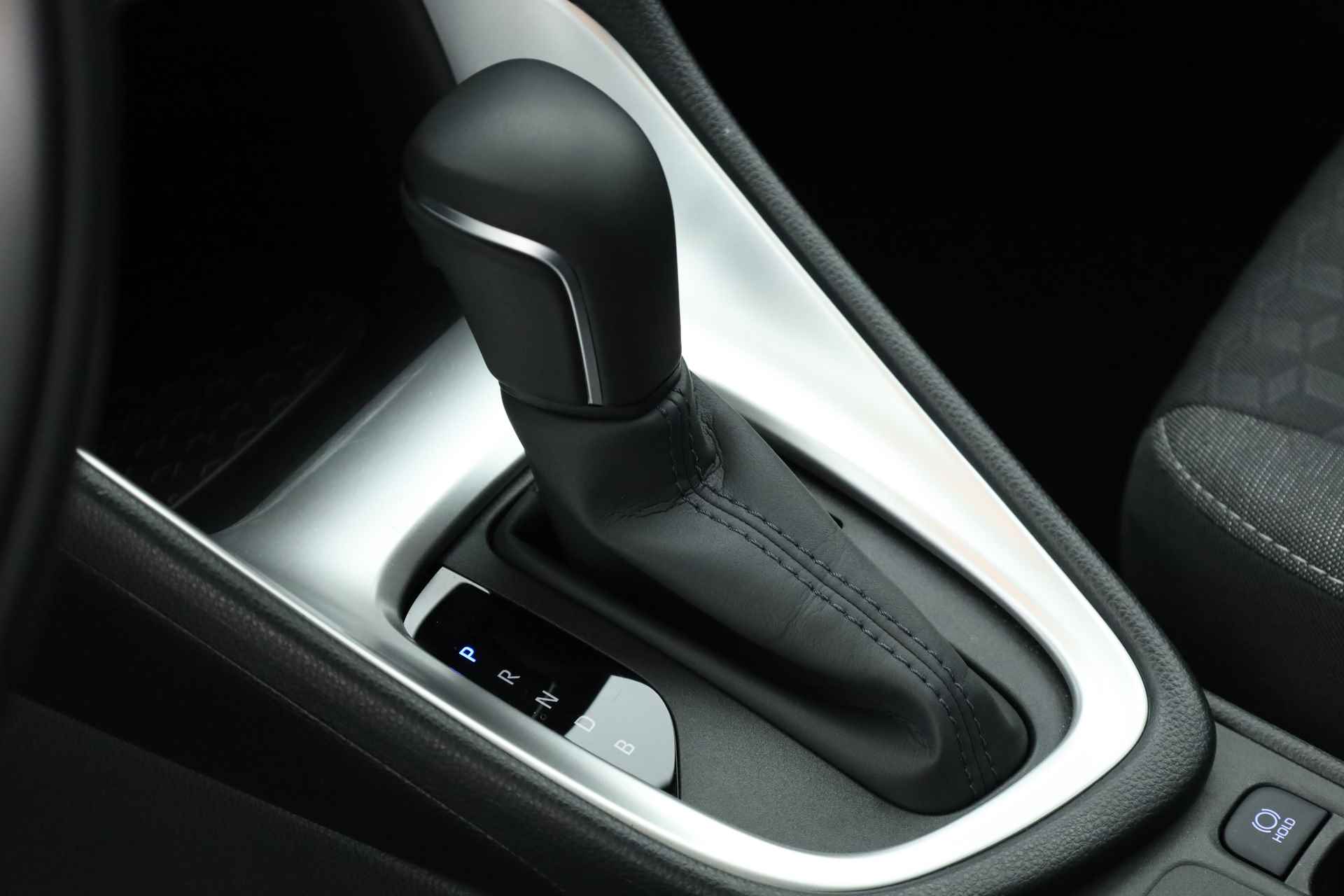 Toyota Yaris 1.5 Hybrid Dynamic | Navi by App | Adapt. Cruise | Keyless | Camera | Apple CarPlay - 6/28