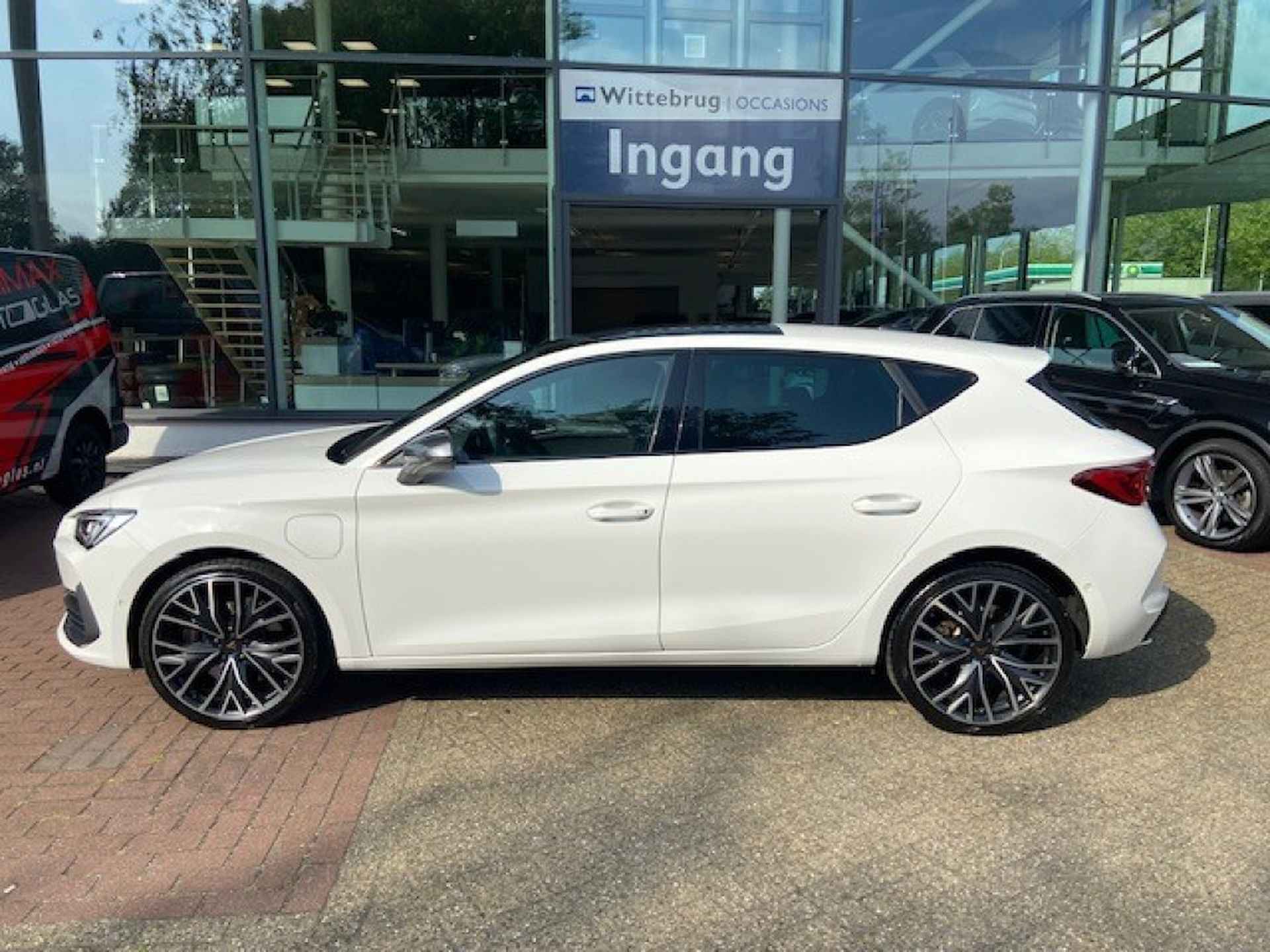 CUPRA Leon Sportstourer 1.4 e-Hybrid VZ Adrenaline Performance / Panoramadak / SuperSportStuur / Navigatie / Kuipstoelen / Camera / Keyless / Stuur En Stoelverwarming / 19" LMV - 5/22