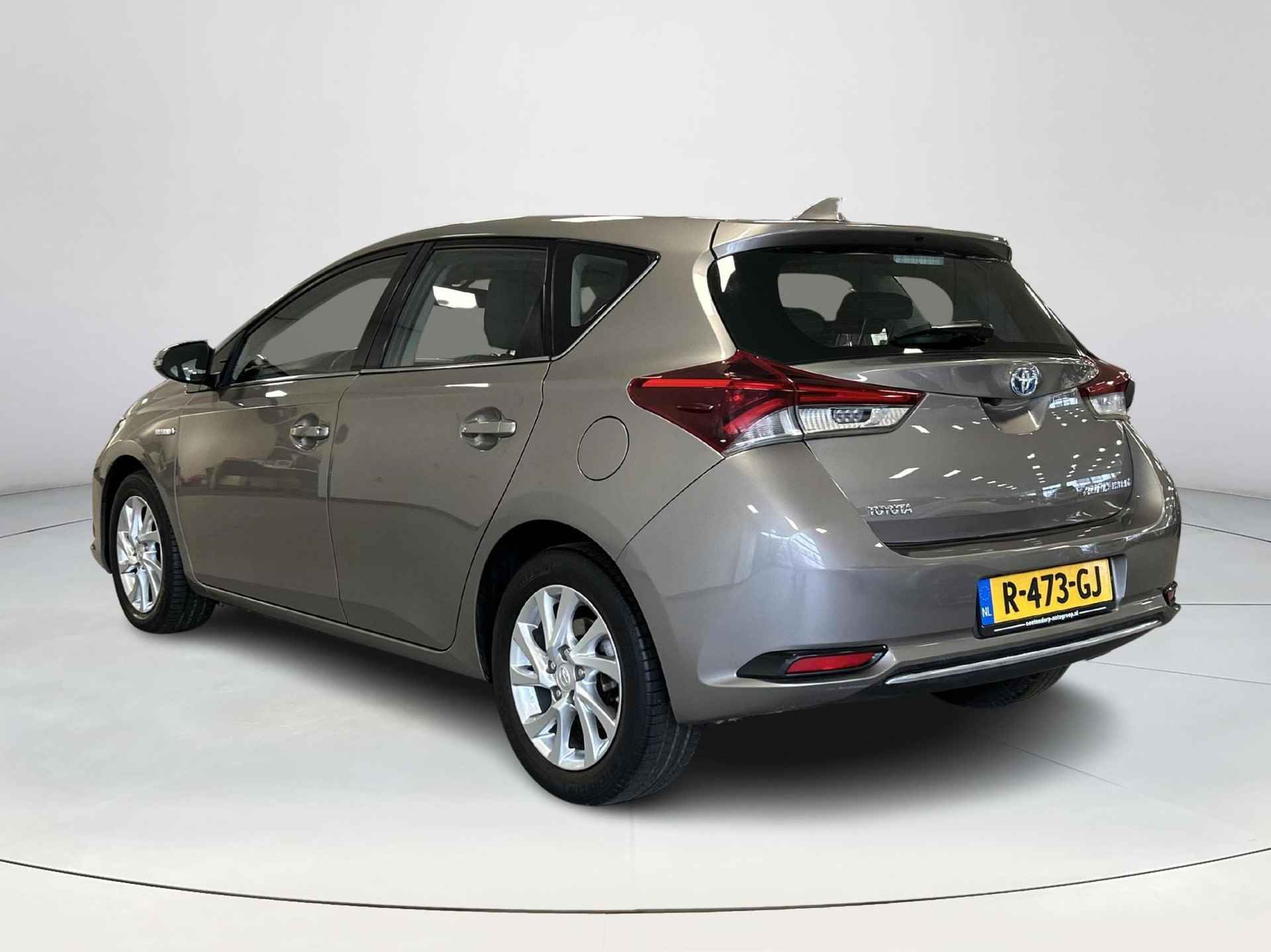 Toyota Auris 1.8 Hybrid Dynamic - 4/21