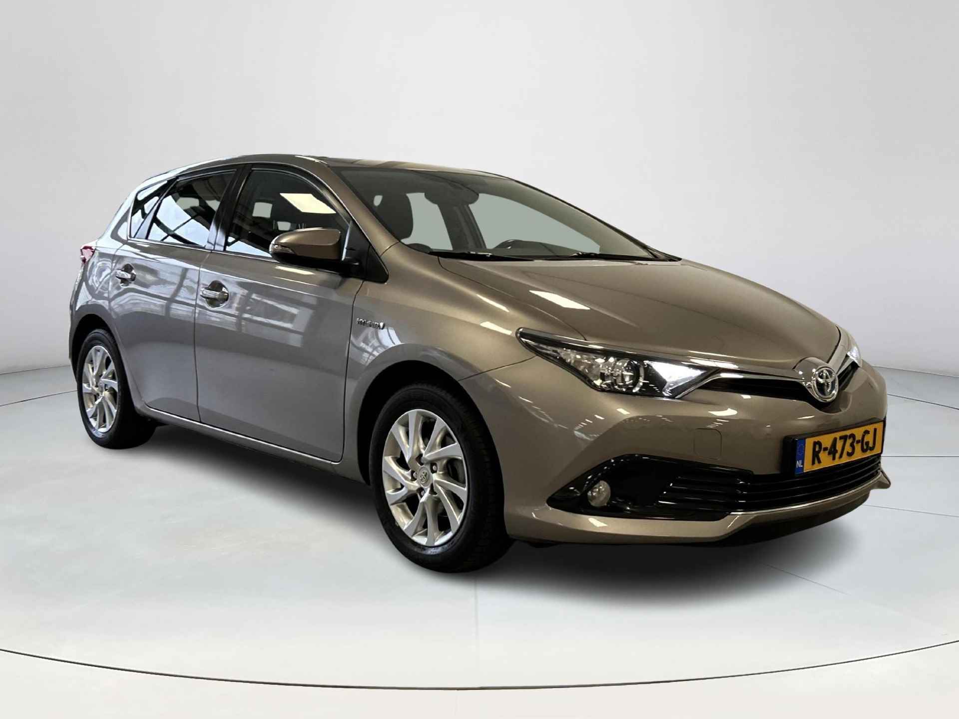 Toyota Auris 1.8 Hybrid Dynamic - 8/21