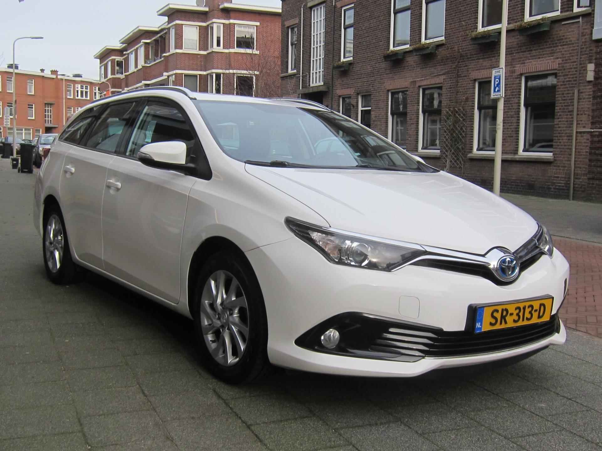 Toyota Auris Touring Sports 1.8 Hybrid Aspiration All In Prijs Bovaggarantie - 7/25