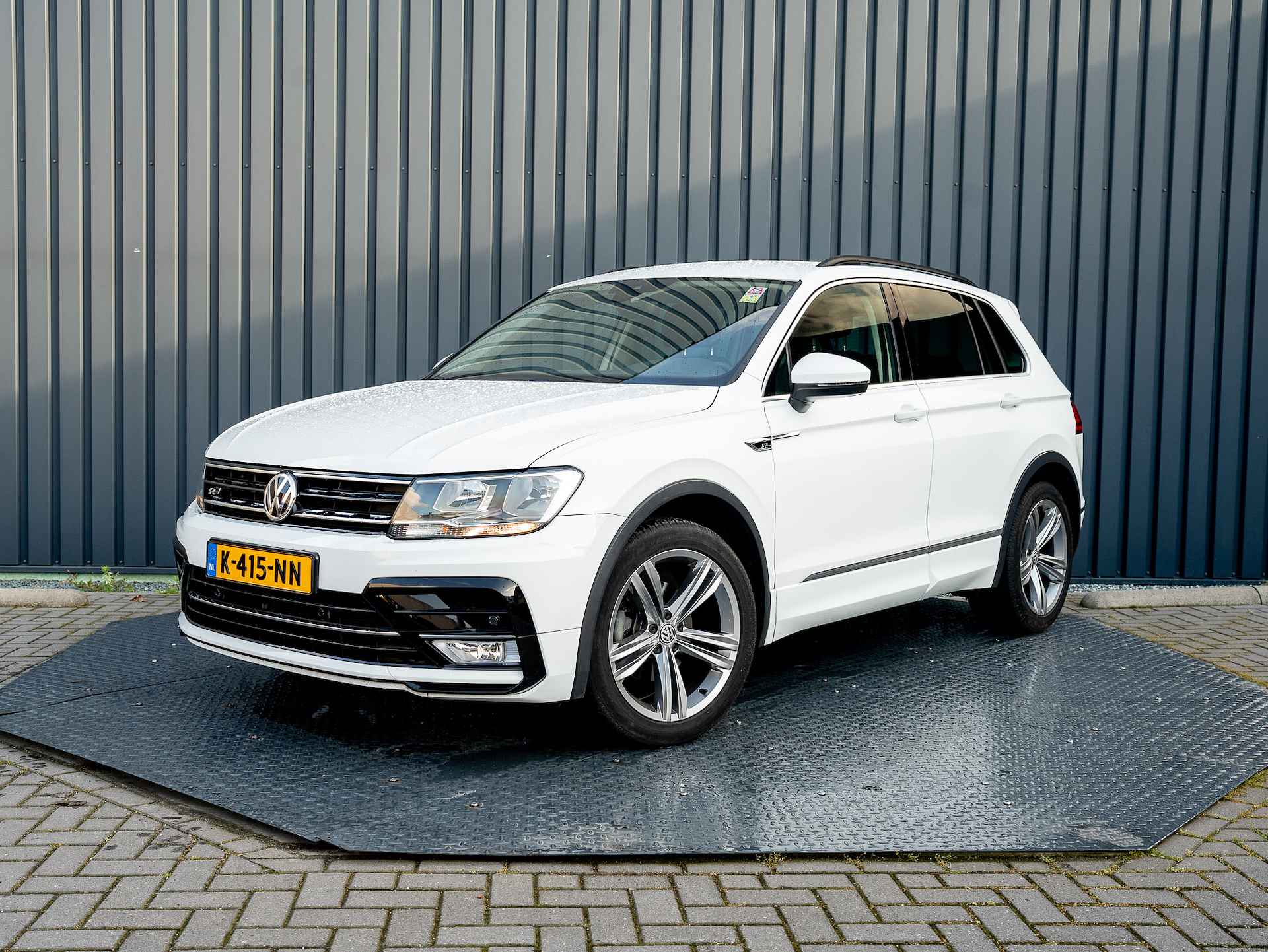 Volkswagen Tiguan 1.4 TSI 150Pk DSG R-Line | Trekhaak afnb. | Elek Klep. | Stoelverwarming | ACC | 19'' | Prijs Rijklaar!! - 49/49