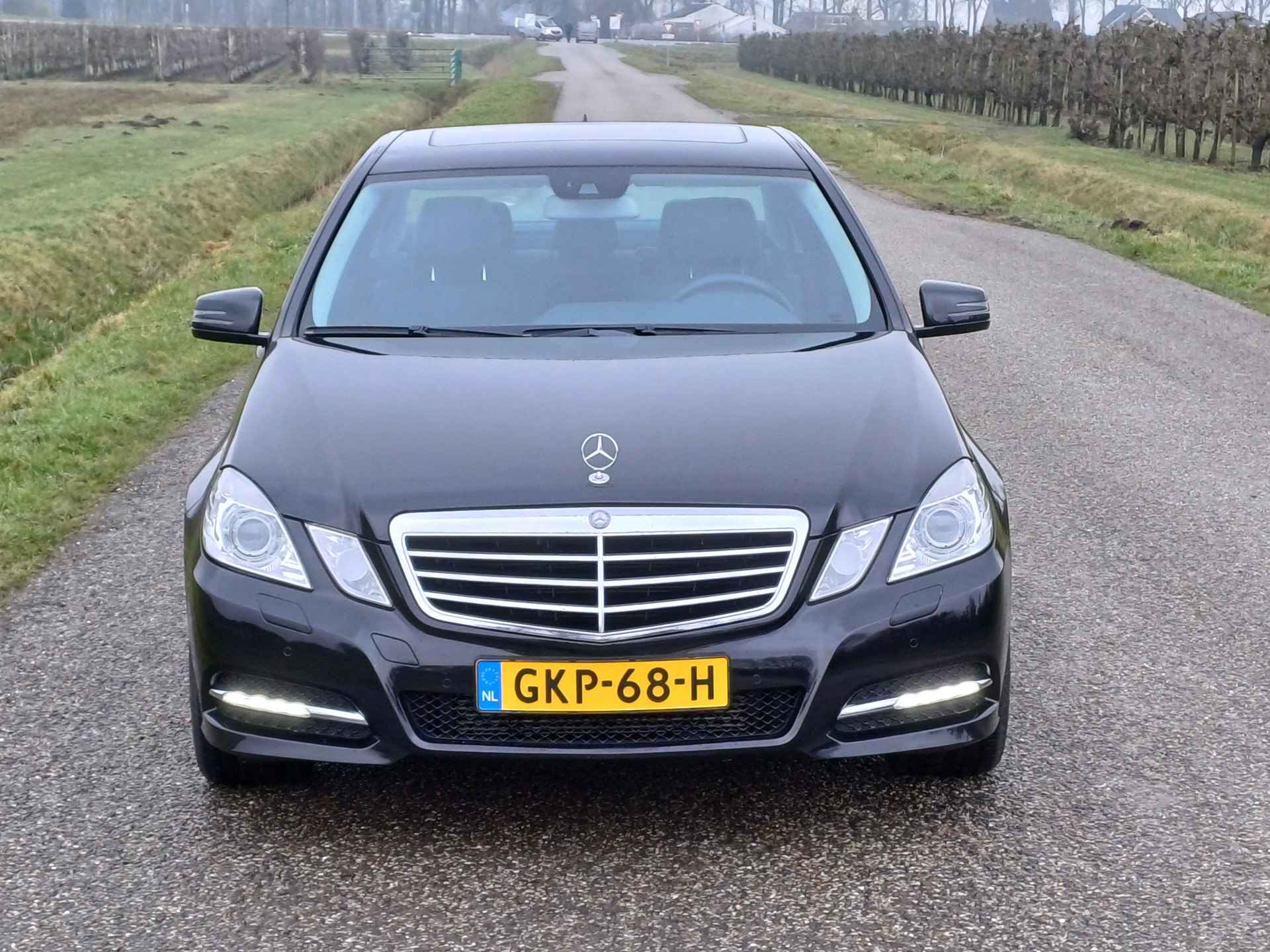 Mercedes-Benz E-Klasse 200 CGI Avantgarde /Schuifdak/Xenon/Navi/Cruise/Hout/Nieuwstaat/ - 5/47