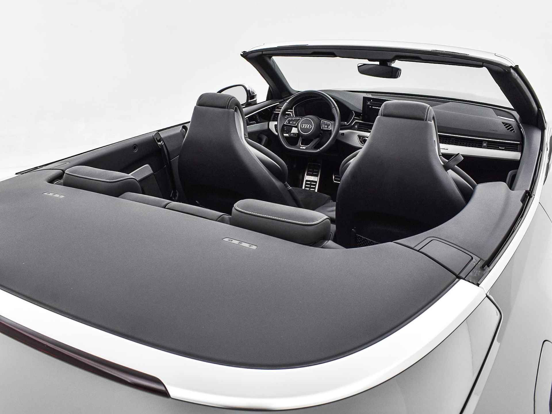 Audi S5 Cabriolet 3.0 Tfsi 354pk Tiptronic Quattro | B&O Sound | LED Matrix | Elek. Stoelen + Massage | Camera | Side Assist | 20"Velgen | Garantie t/m 12-03-2025 of 100.000km - 38/42