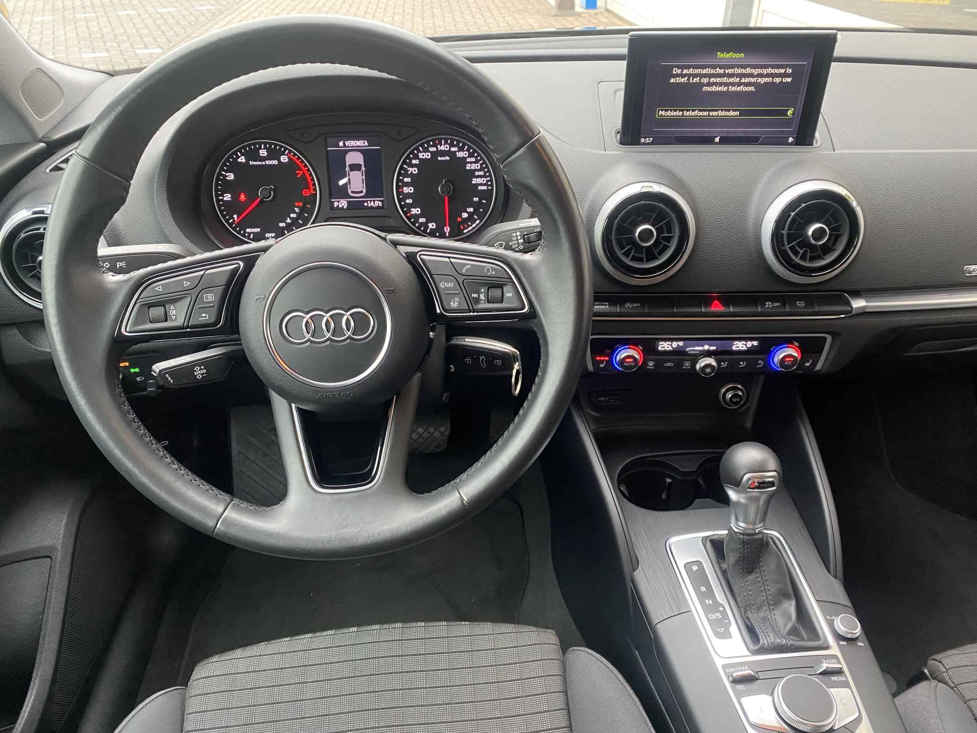 Audi A3 Sportback 40 TFSI S-Line / AUTOMAAT/ TREKHAAK/ 190 PK/ PARK. SENSOREN/ CRUISE/ STOEL EN STUUR VERWARM./ APP CONNECT/ CLIMA/ - 9/41