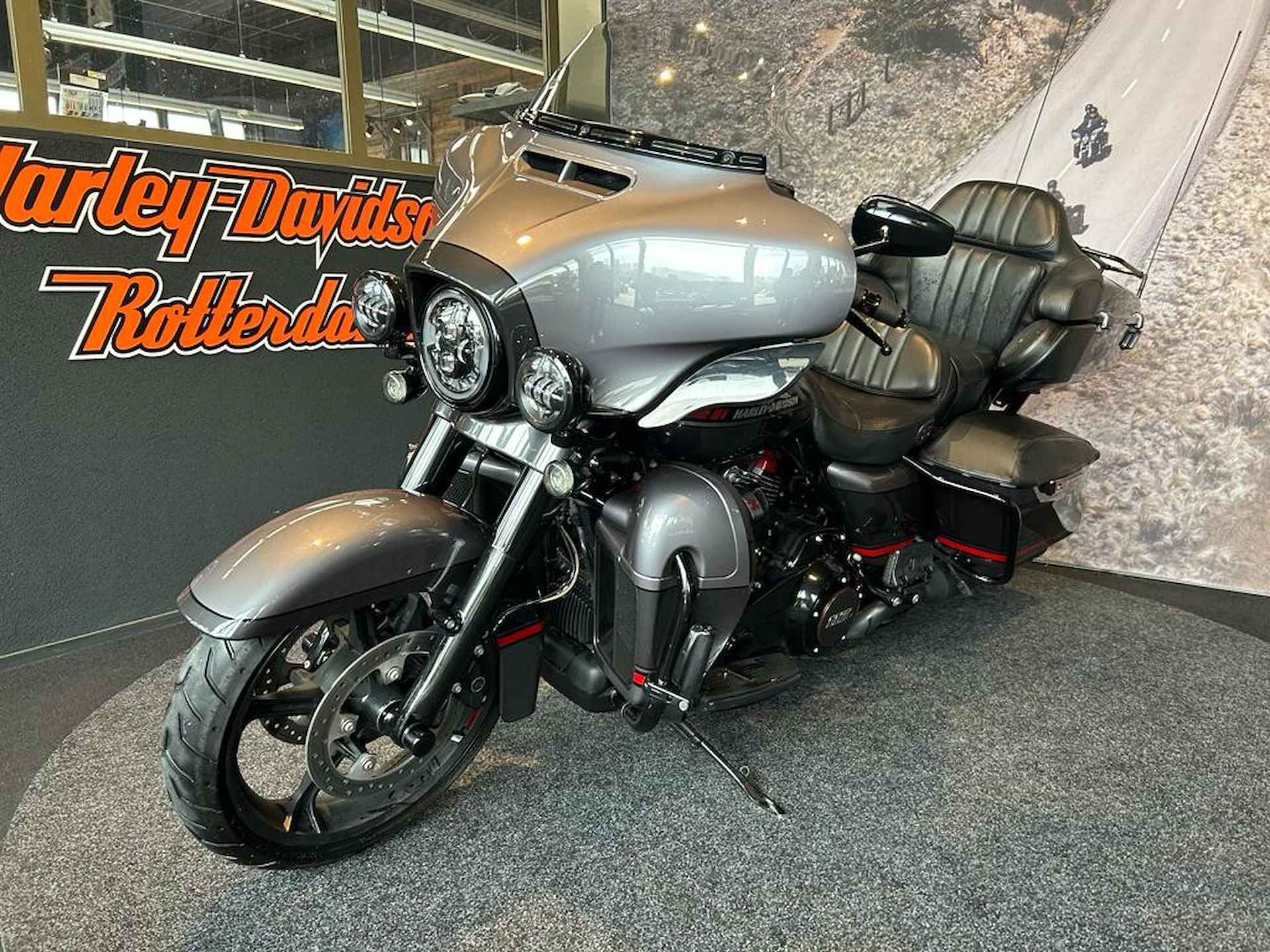 Harley-Davidson FLHTKSE CVO Ultra Limited - 11/19