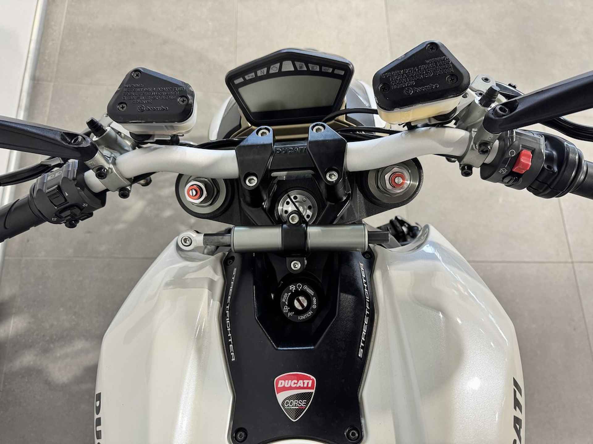 Ducati STREETFIGHTER 1098 - 7/8