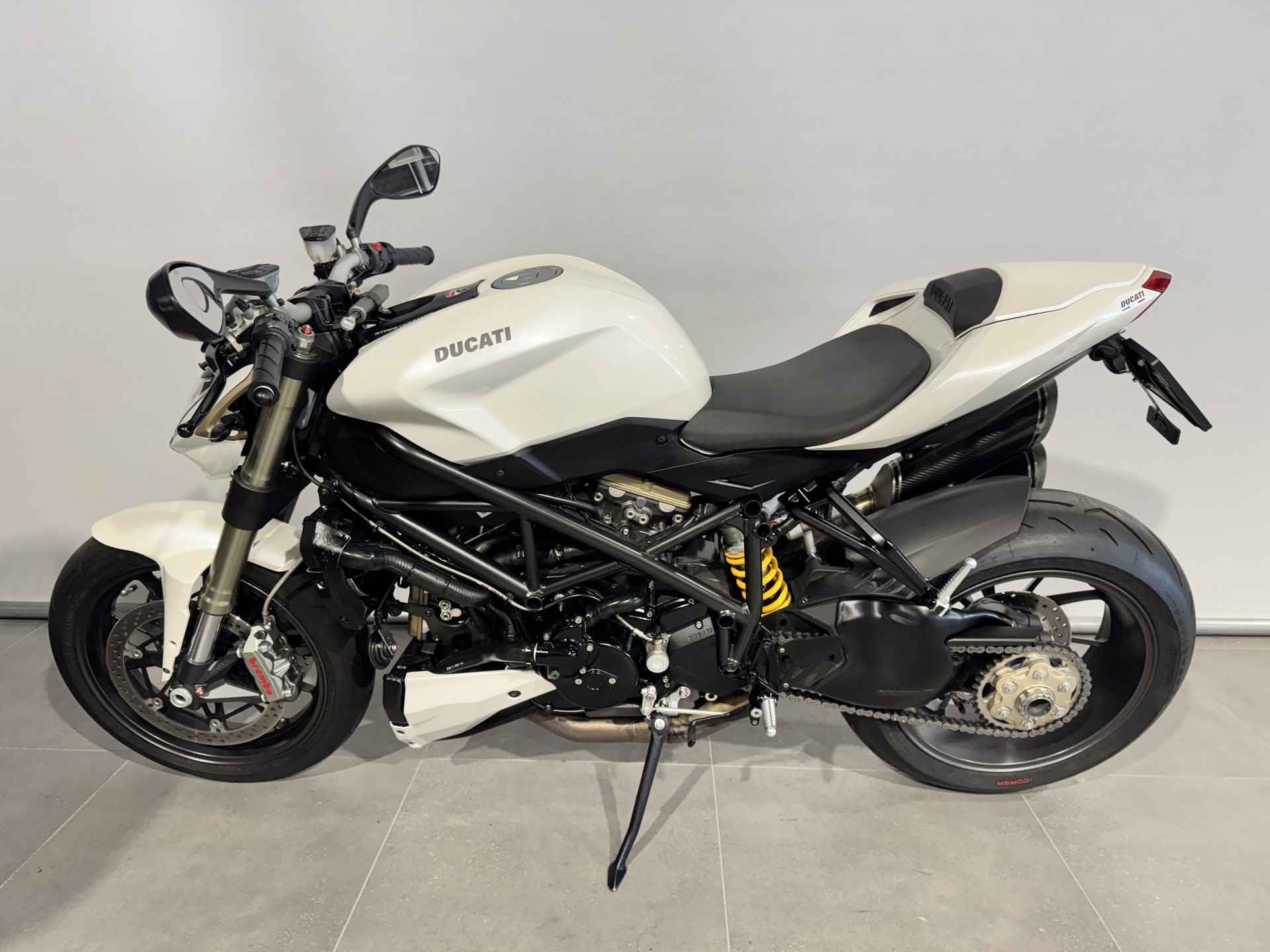 Ducati STREETFIGHTER 1098 - 8/8