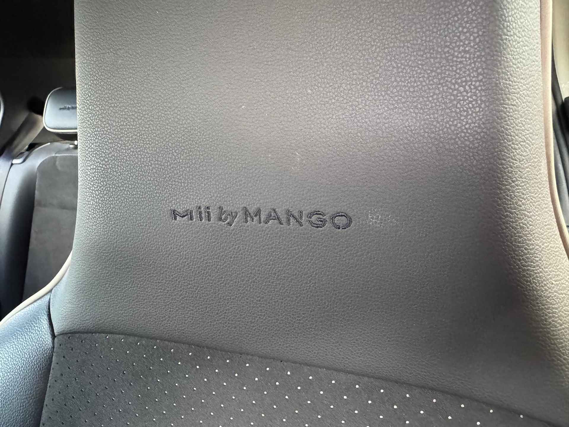 SEAT Mii 1.0 Mii by Mango 5-Deurs/Airco/Lichtmetalen velgen - 12/36