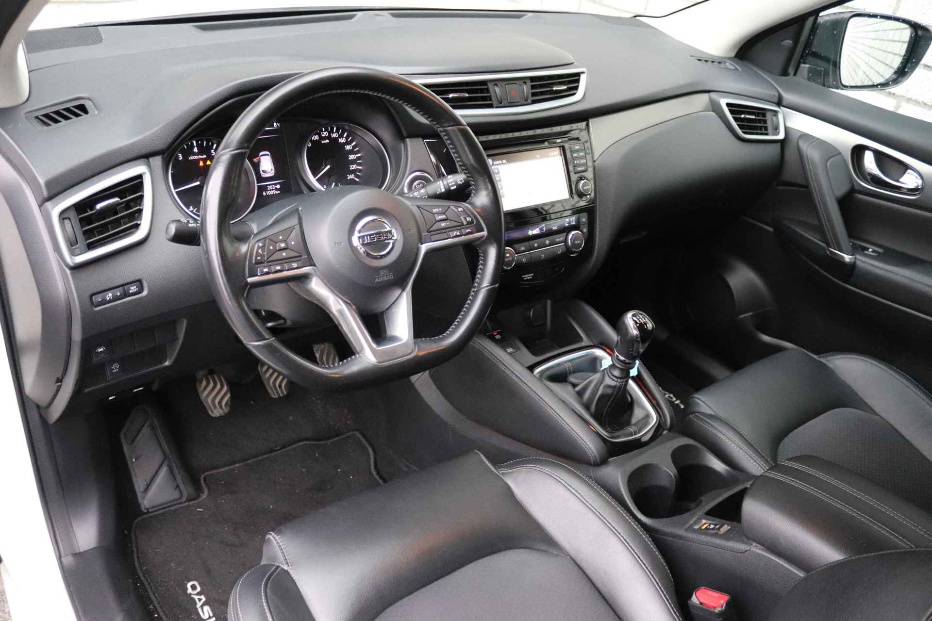 Nissan Qashqai 1.2 DIG-T 115 Tekna | Panoramadak | 360° Camera | Stoelverwarming | Climate Control | - 30/31