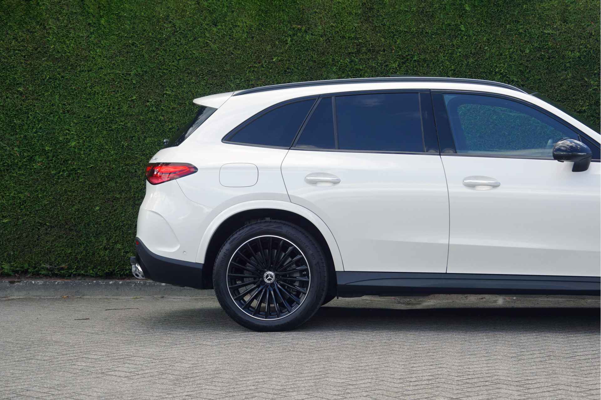 Mercedes-Benz GLC GLC 400 e 4M AMG Line | Achterasbesturing Luchtvering Pano Trekhaak Head-Up Distronic - 47/57