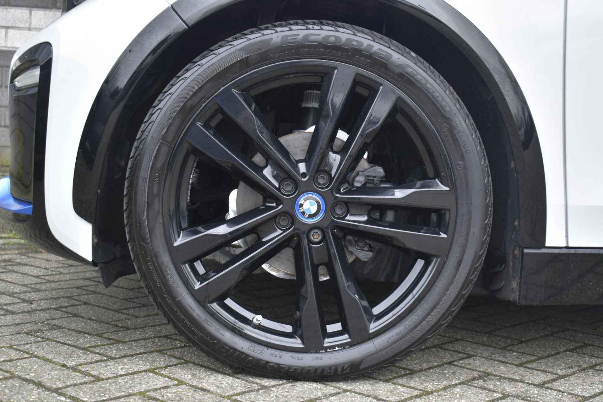 BMW i3 S iPerformance 94Ah 33 kWh / Panoramadak / 20" Velgen / Harman&Kardon - 10/47