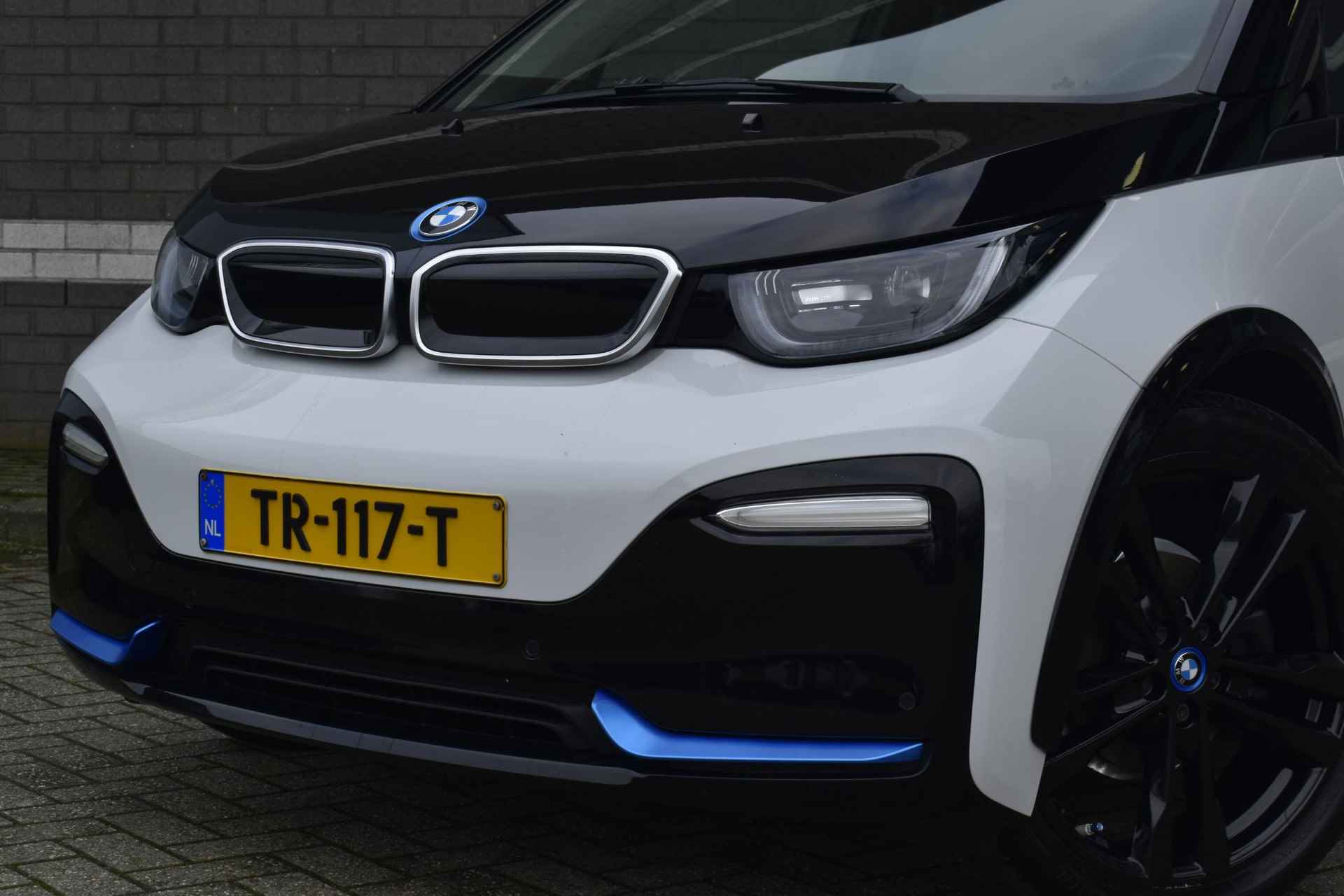 BMW i3 S iPerformance 94Ah 33 kWh / Panoramadak / 20" Velgen / Harman&Kardon - 18/47