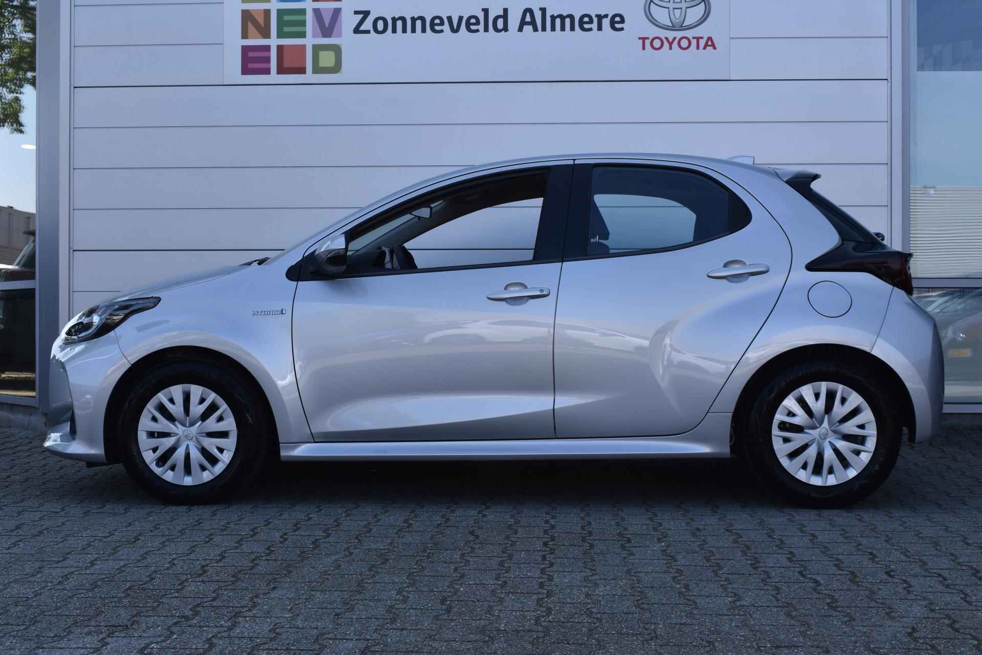 Toyota Yaris 1.5 Hybrid Active - 2/31