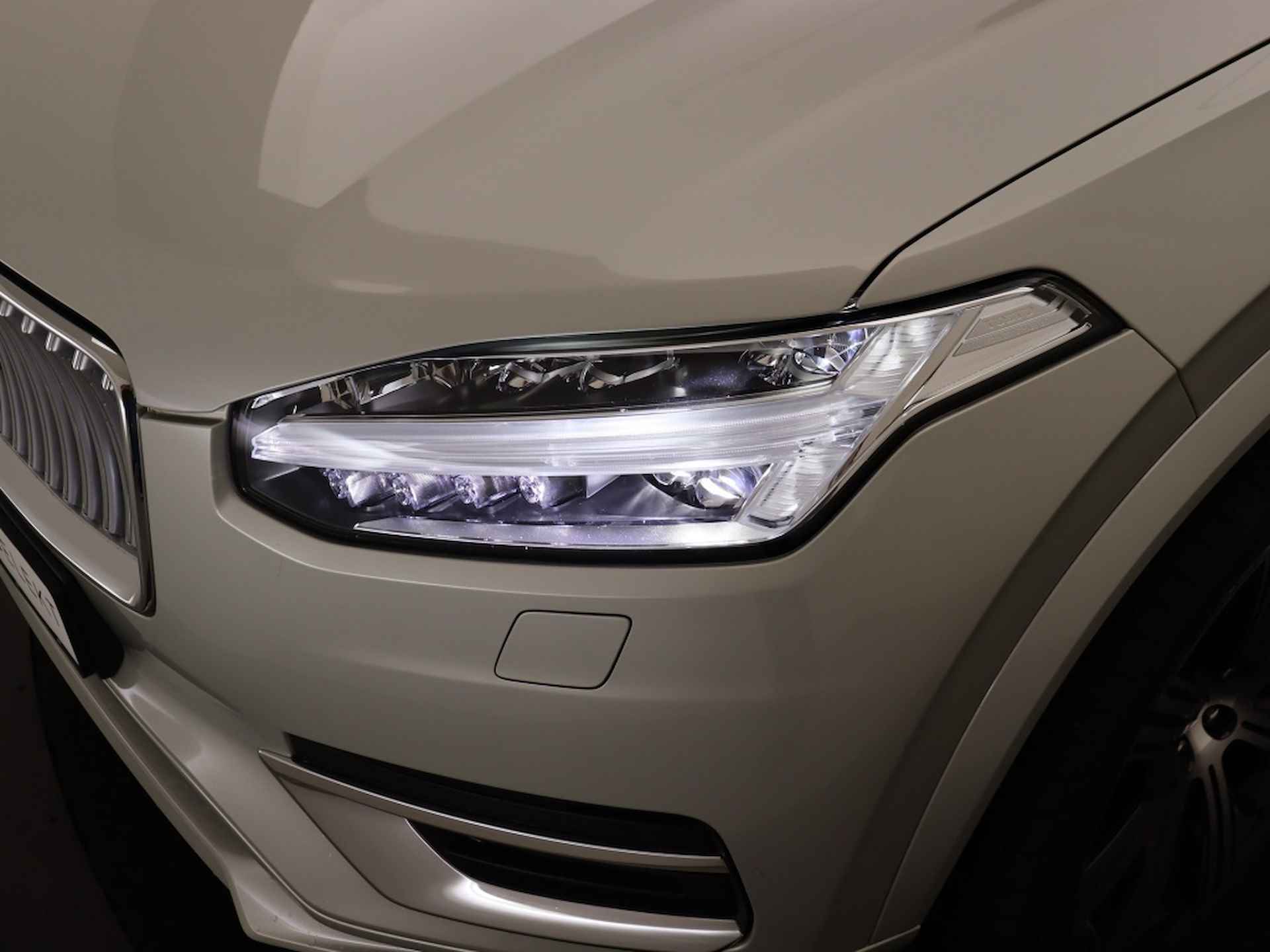 Volvo XC90 T8 PLUG-IN HYBRID LONG RANGE INSCRIPTION 360GR CAM HARMAN KARDON - 13/38