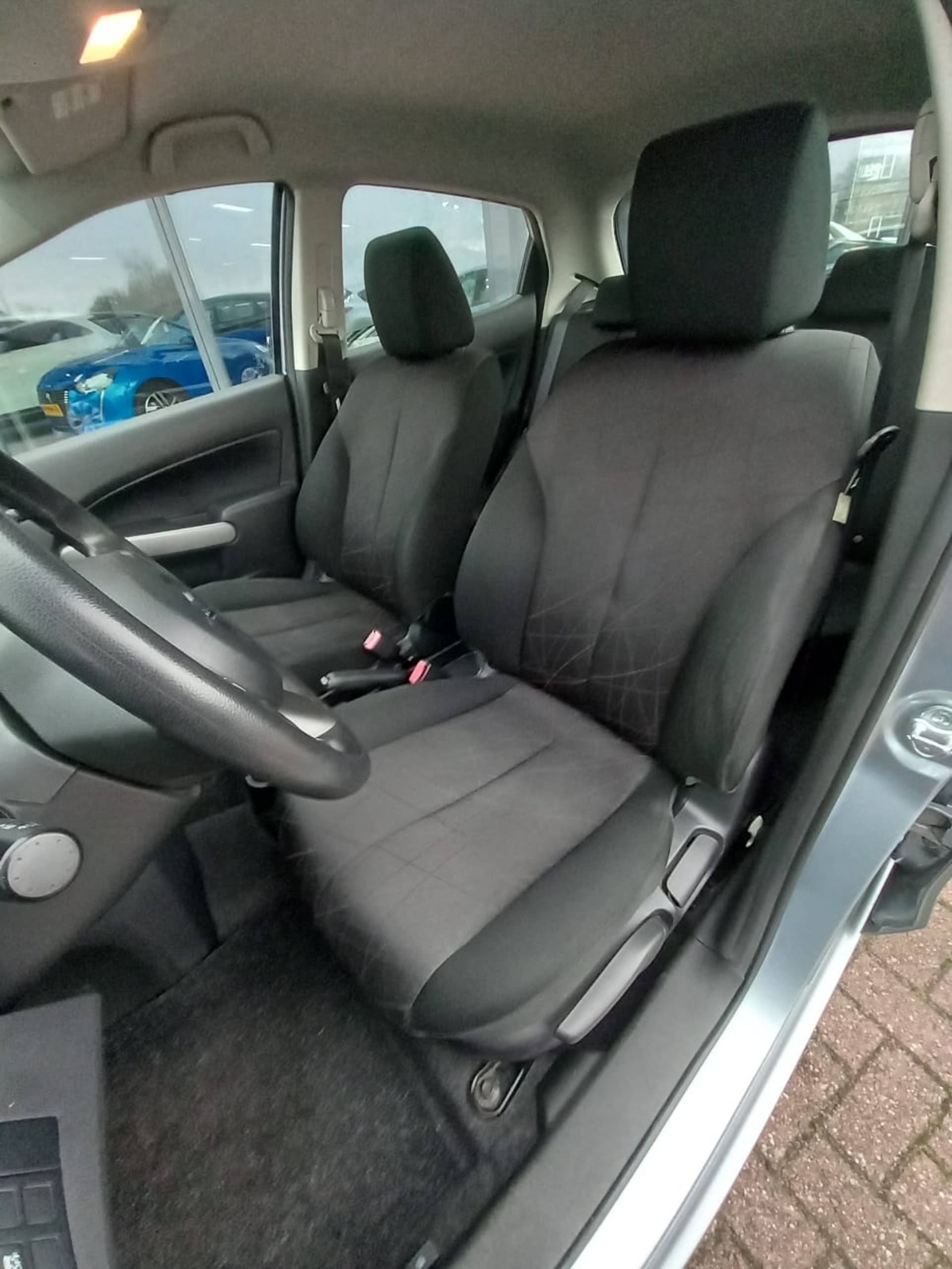 Mazda 2 1.3 Cool, Airco, Elektrische ramen, stuurwiel bediening, elektrische spiegels, Multimedia voorbereiding Nette auto incl. BOVAG garantie - 16/24