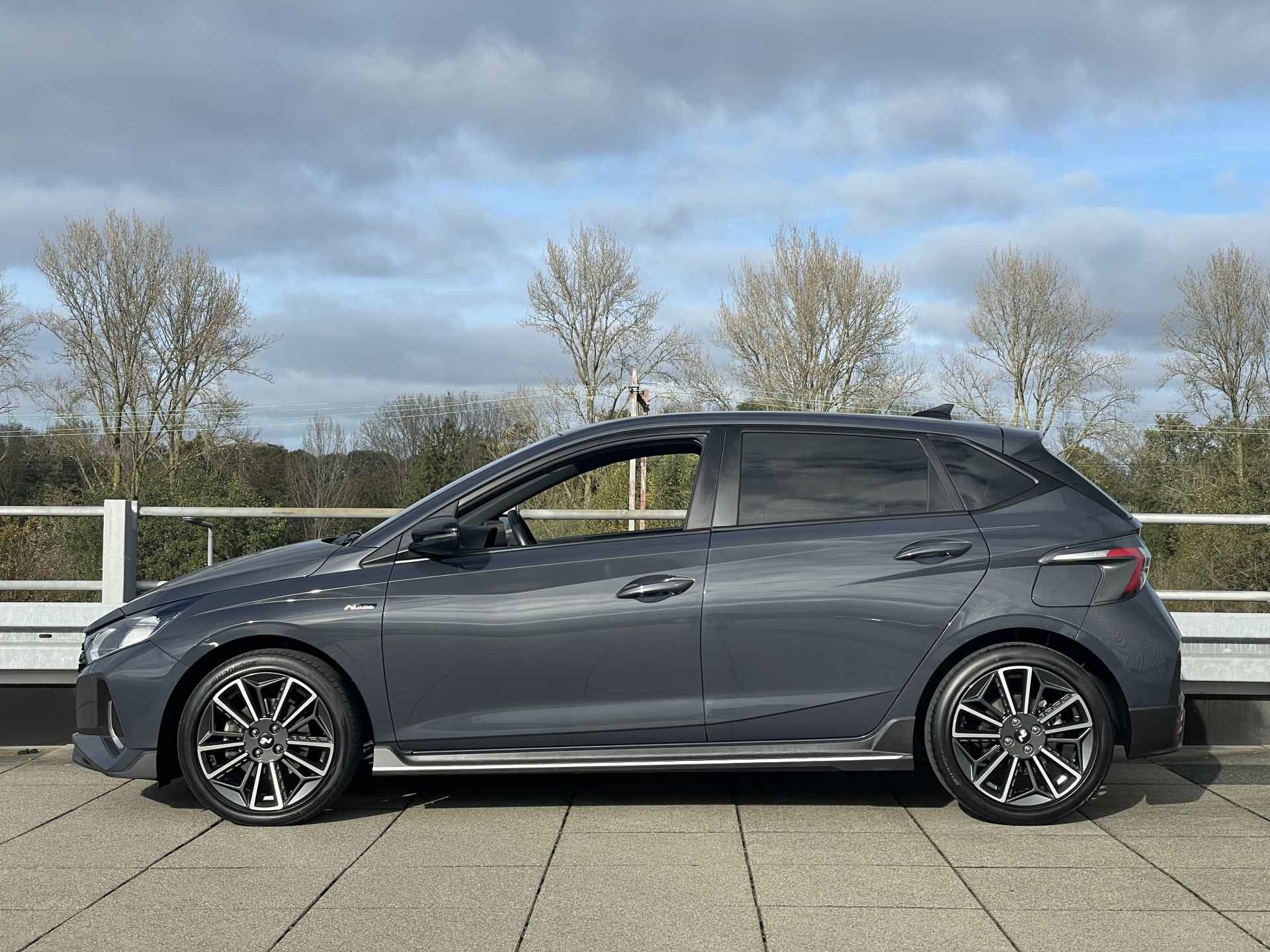 Hyundai i20 1.0 T-GDI N Line | Sportief Exterieur + Interieur | Navigatiesysteem | Lichtmetalen velgen | Rijklaarprijs! | - 7/37