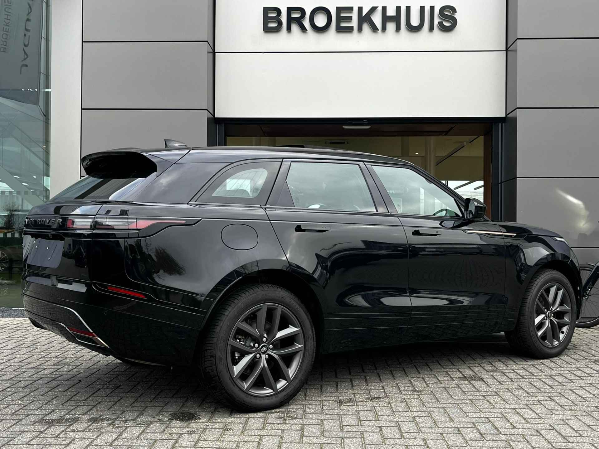 Land Rover Range Rover Velar P400e AWD Dynamic SE | 21 Inch | Panorama schuif/kanteldak | Cold Climate | Fabr Garantie t/m 26-06-2029 - 3/13