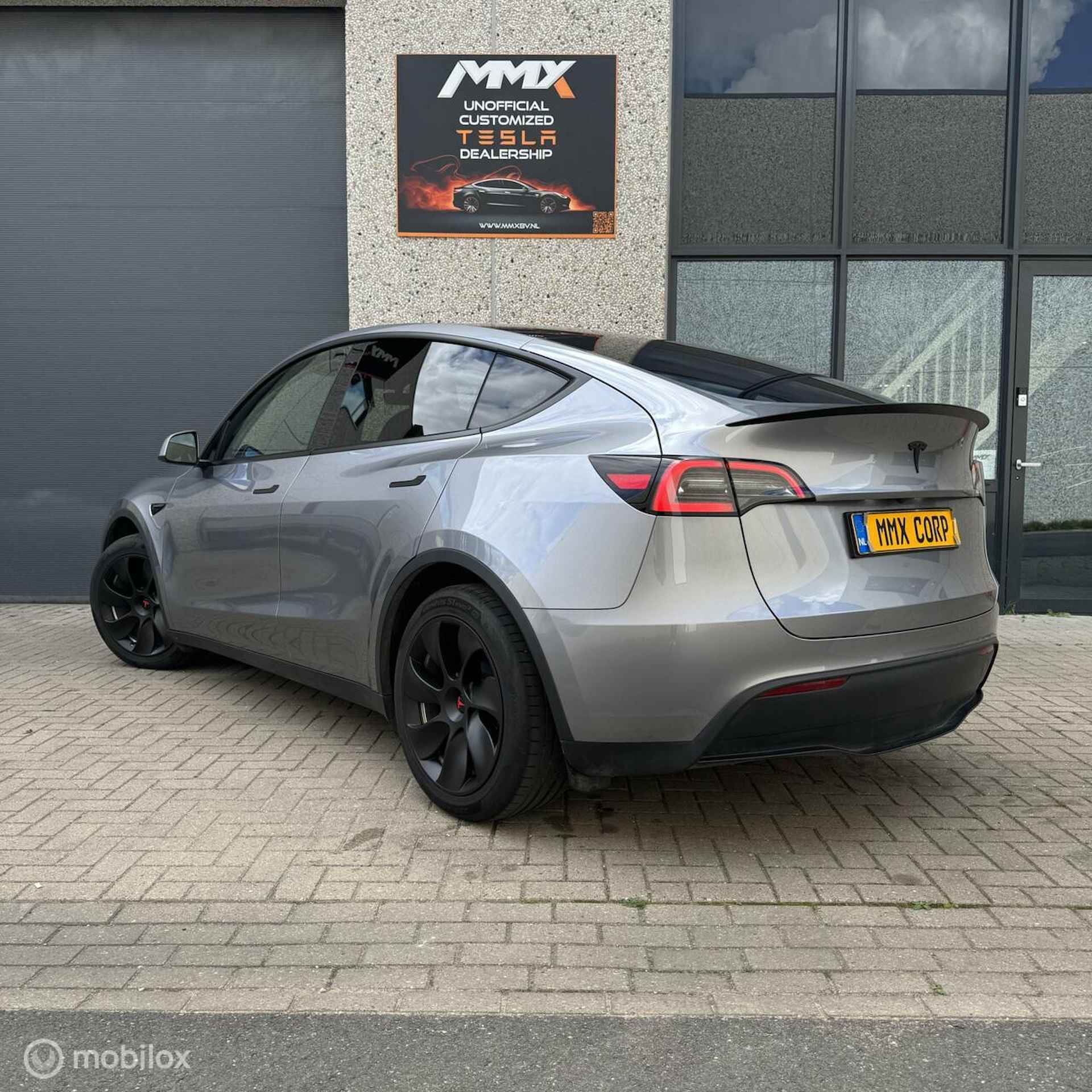 Tesla Model Y RWD MiG QUICKSILVER MMX PACK - 7/23