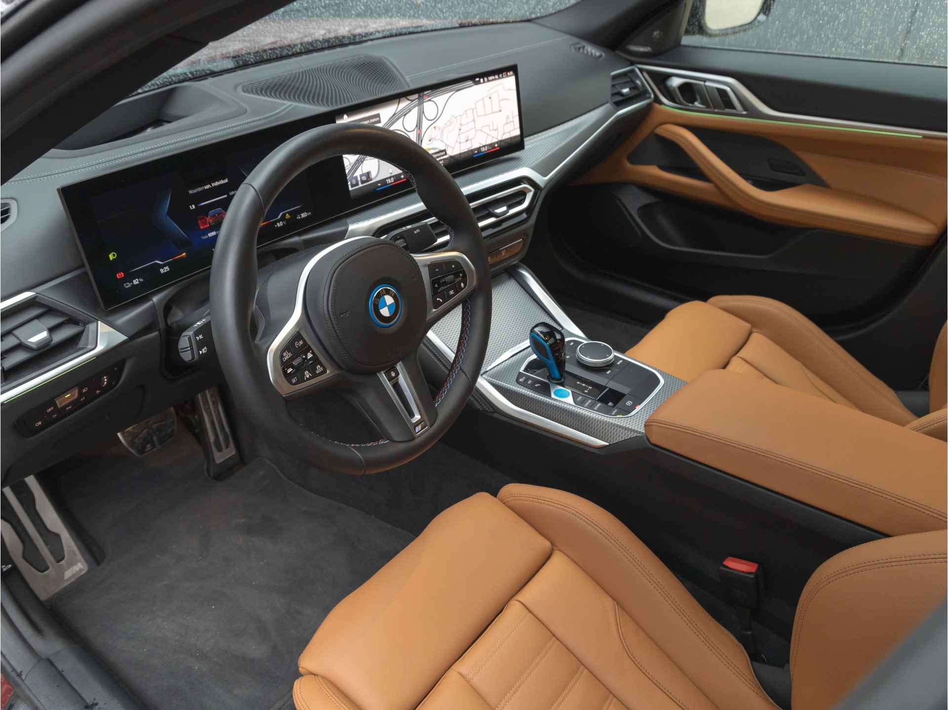 BMW i4 M50 - M-Sport Pro - M-Sportzetels - Dak - Driving Ass Prof - Harman Kardon - Leder Dash - 14/44