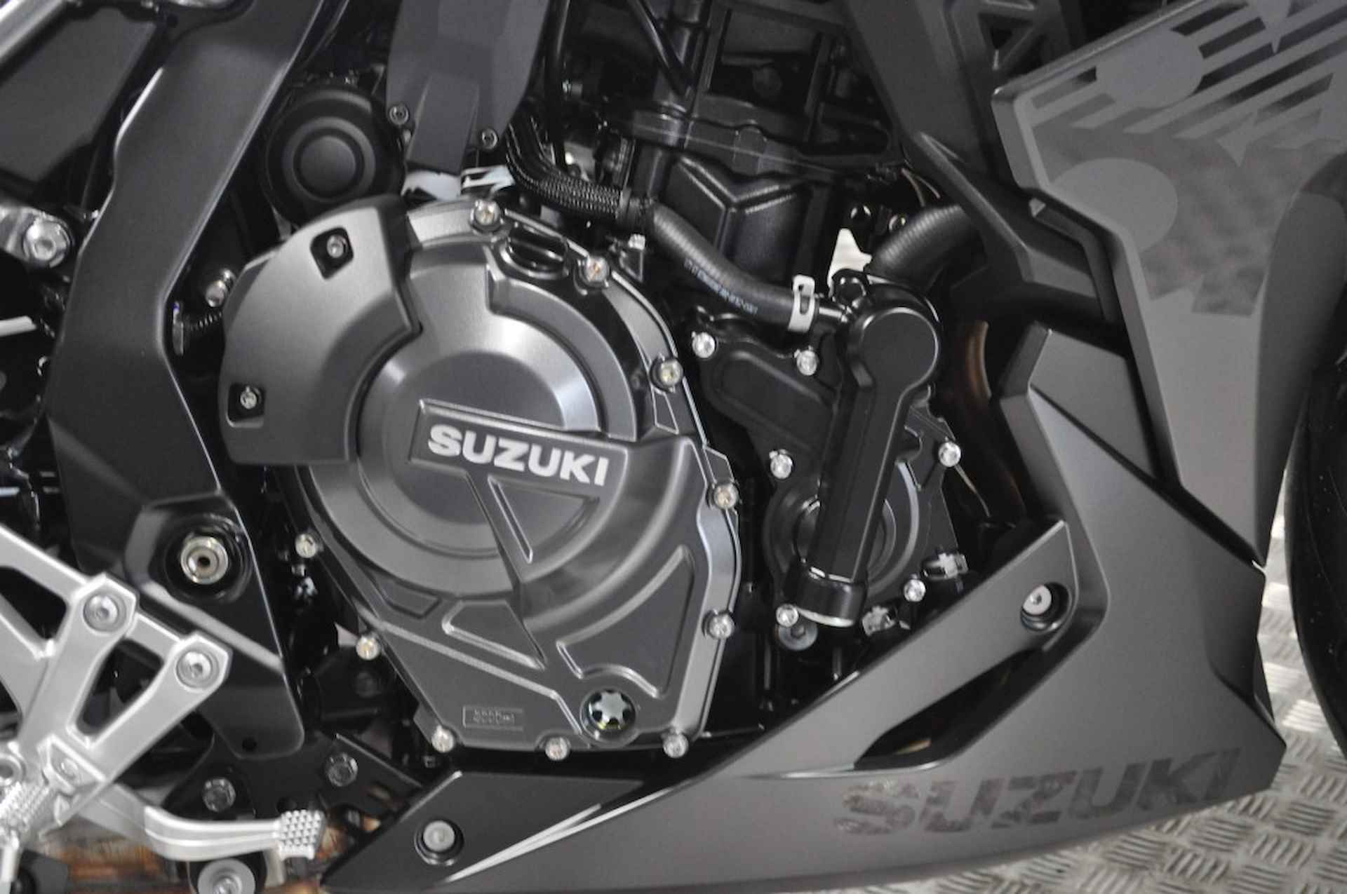 SUZUKI Gsx-8r A OF A2 RIJBEWIJS LEVERBAAR - 6/18