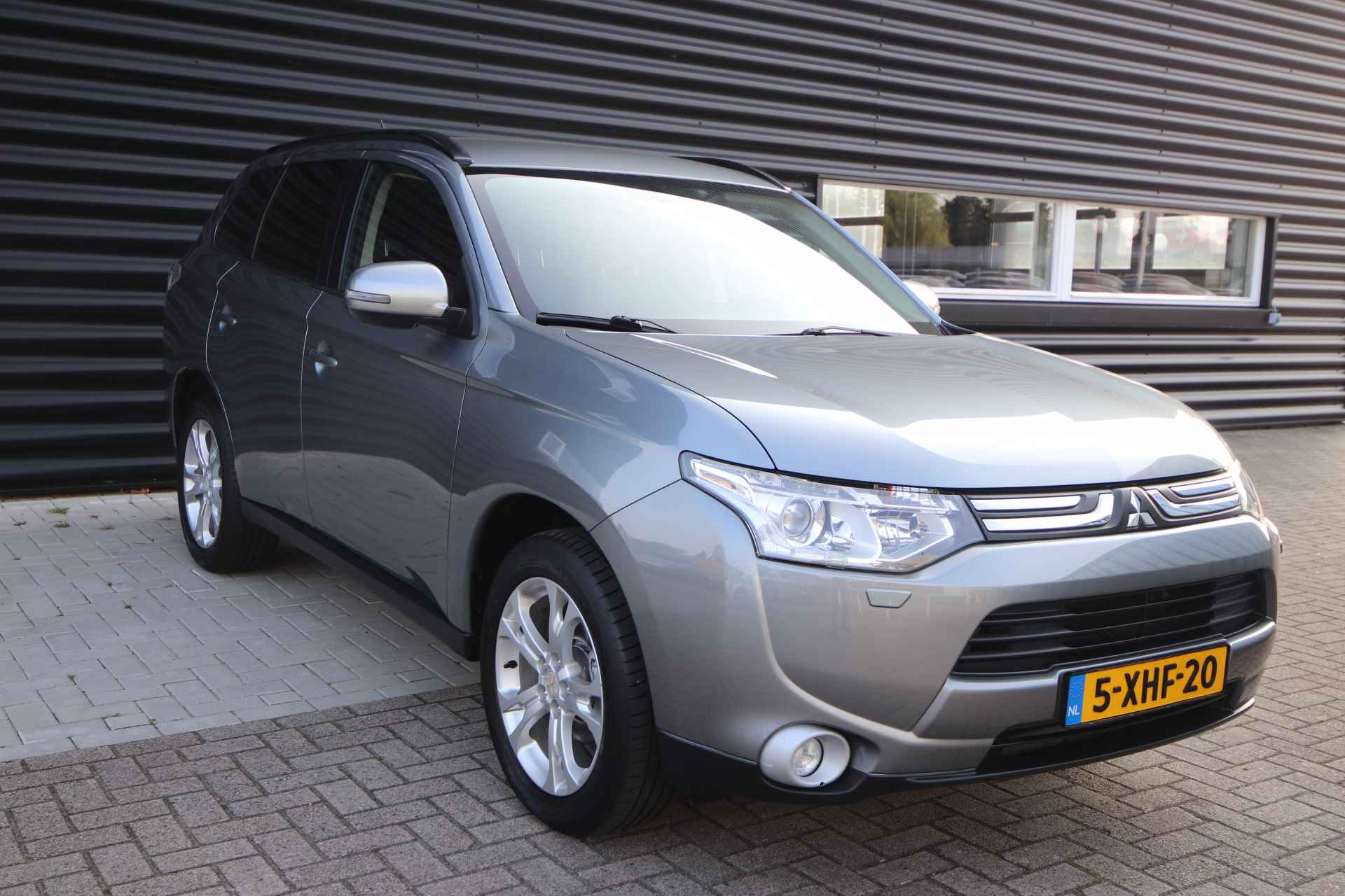 Mitsubishi Outlander 2.0 Intense+ 7p Automaat 7 zits, navi, 18 inch, Trekhaak - 37/63