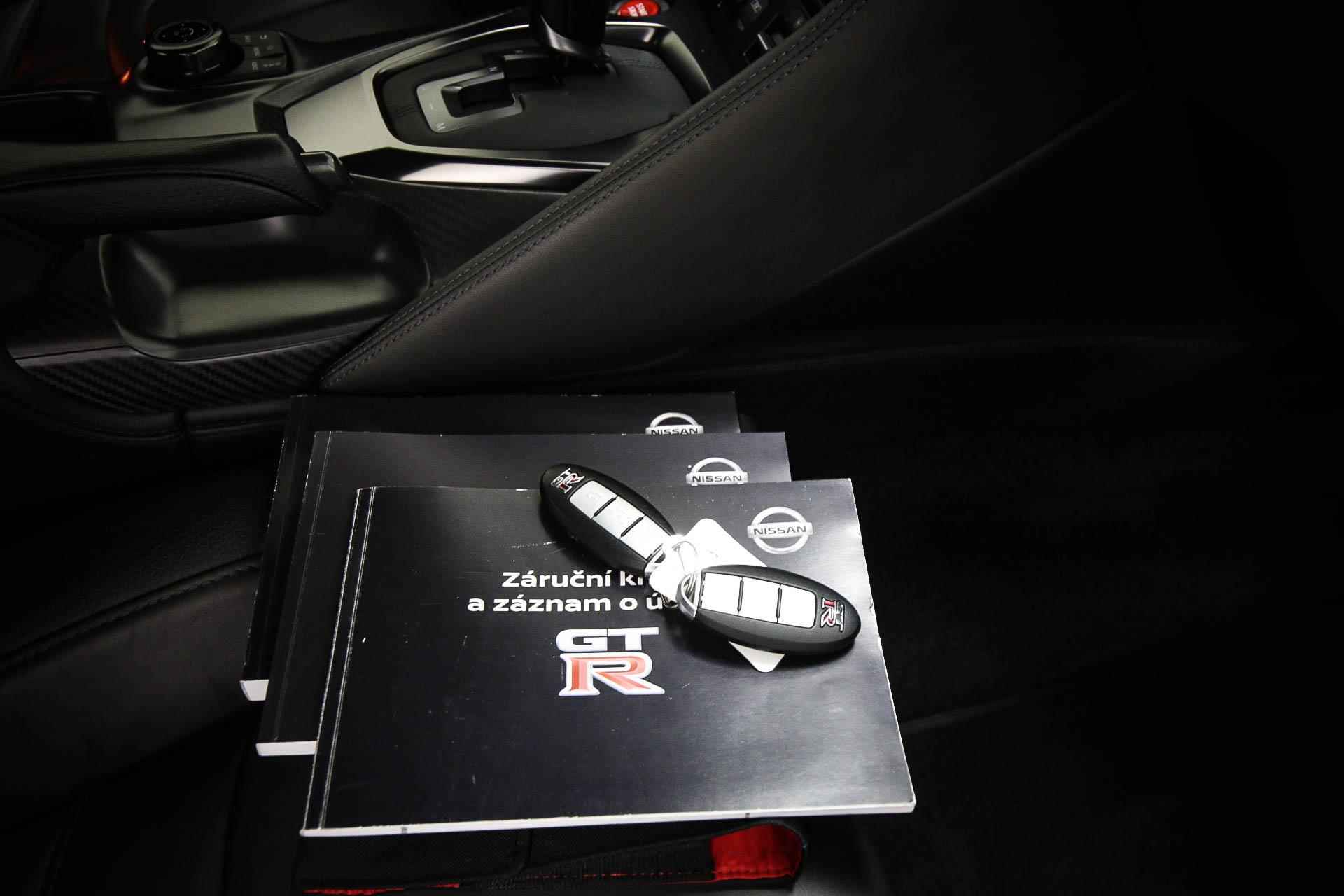 Nissan GT-R 3.8 V6 Black Edition | LED | CLIMA | LEDER | CRUISE | NAVI | BOSE DAB | APPLE | PDC | CAMERA | 20" | DEALER ONDERHOUDEN - 61/62