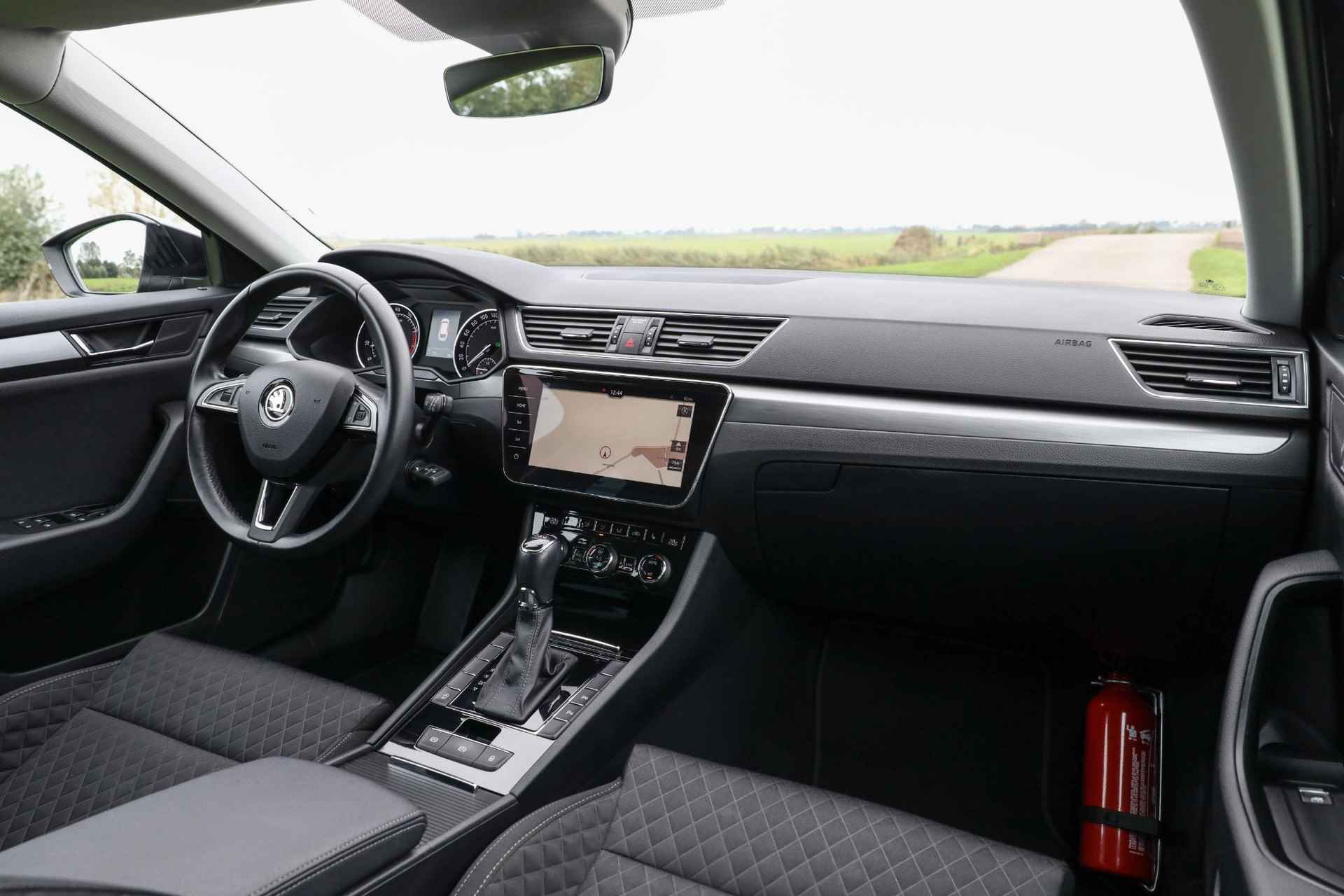 Skoda Superb Combi 1.4 TSI Aut7 150 PK Style ✅ Sportstoel ✅ Carplay ✅ Camera ✅ Trekhaak - 9/42