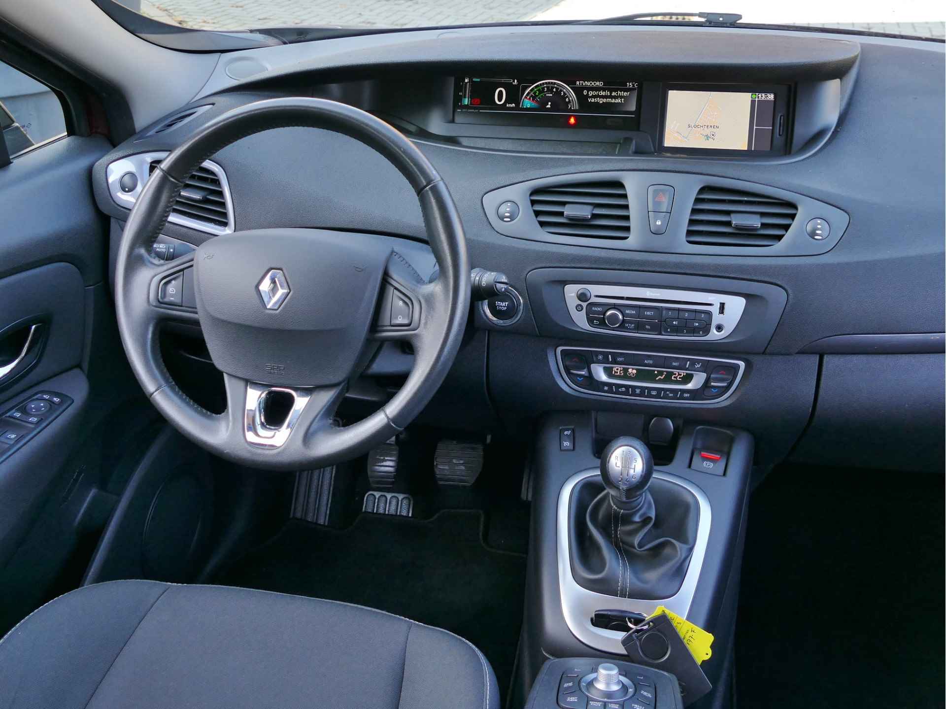 Renault Scénic 1.2 TCe Limited | navigatie | trekhaak | all-season-banden - 9/48