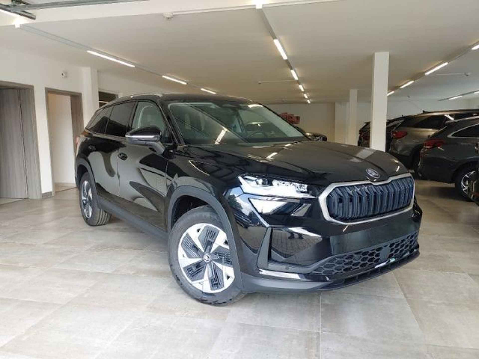 SKODA Kodiaq 2.0 TDI DSG SELECTION TREKHAAK/CARPLAY/ACC/PDC/STOELVERW - 2/17