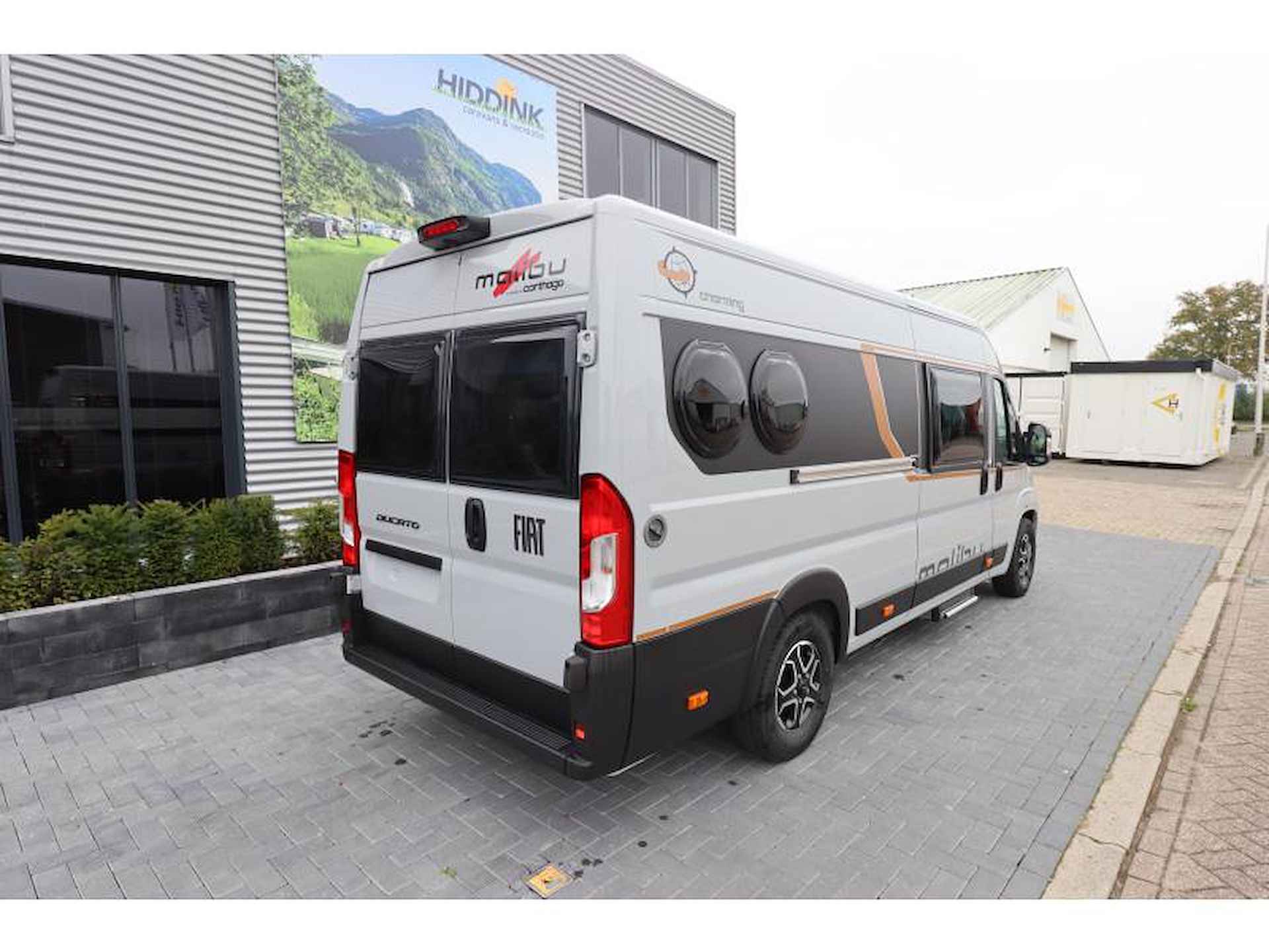 Malibu Van Comfort 640 LE GT Skyview automaat - 4/18