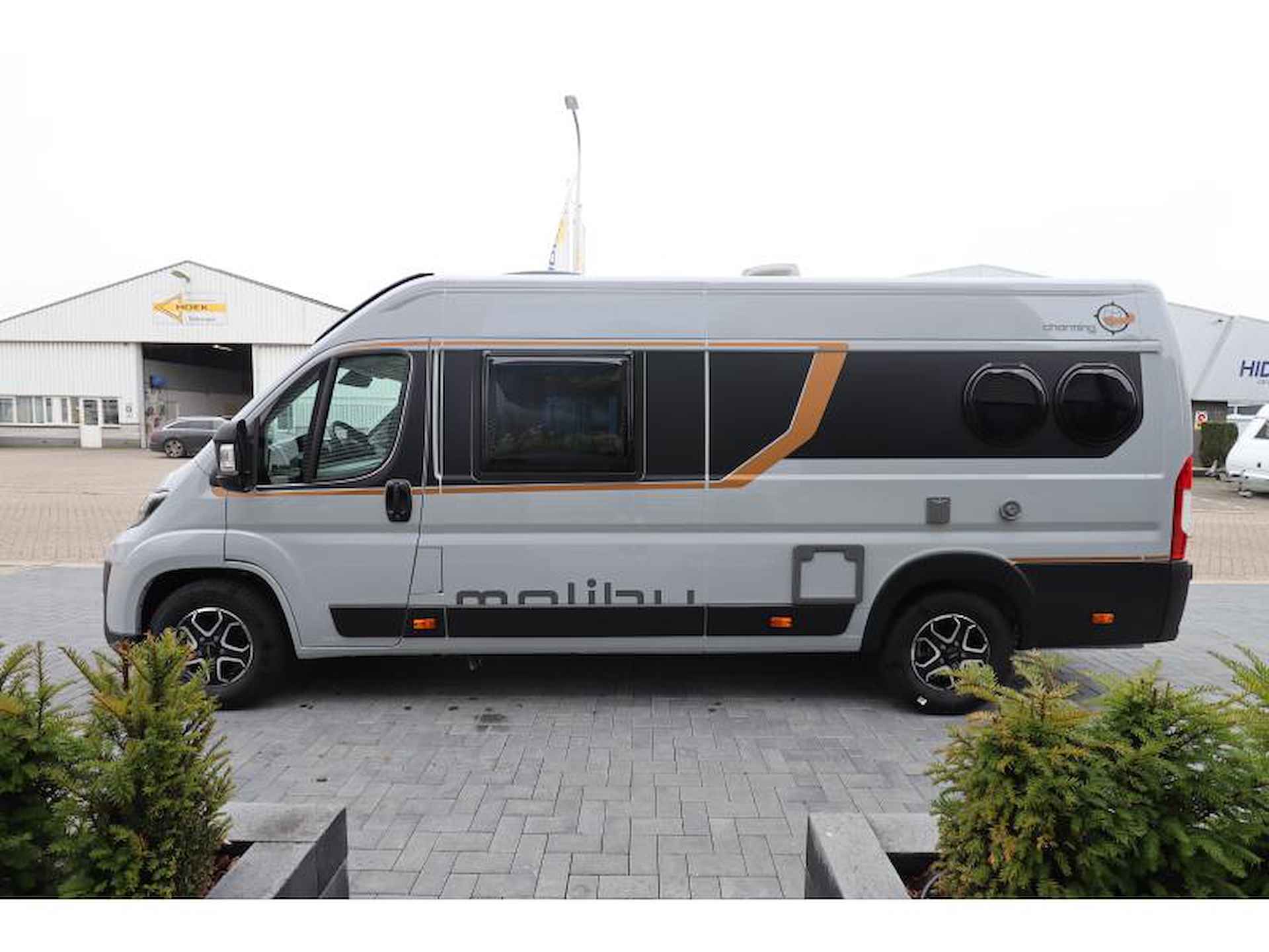 Malibu Van Comfort 640 LE GT Skyview automaat - 6/18