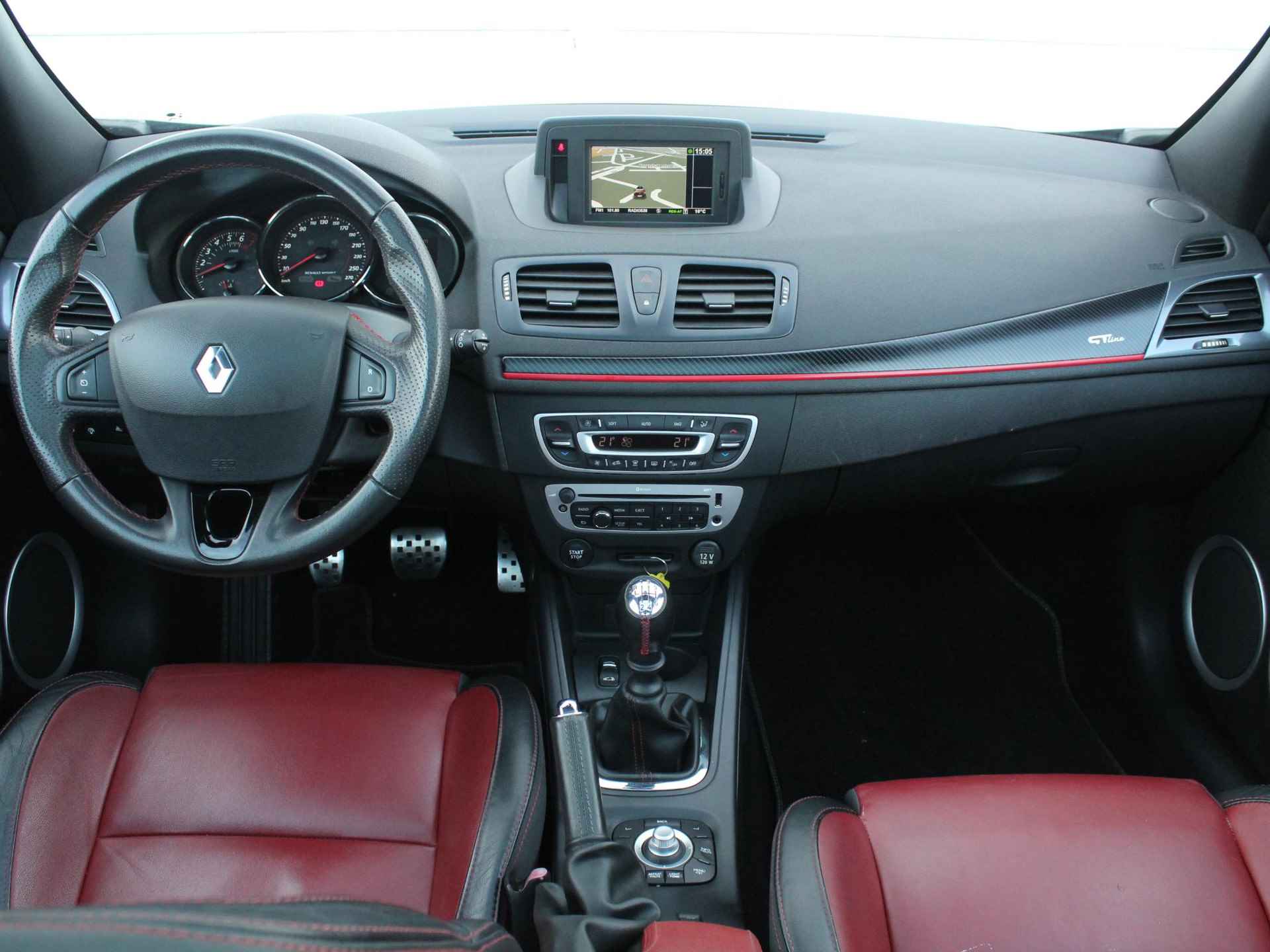 Renault Mégane Coupé-Cabriolet 1.4 TCE GT-Line / Lederen Bekleding / Stoelverwarming Voor / Trekhaak / Windscherm / Navigatie / - 2/49