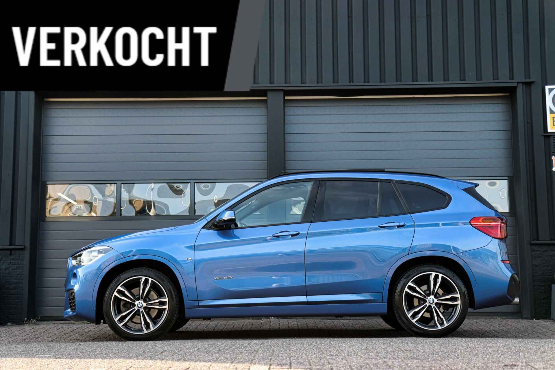 BMW X1 xDrive20i M-Sport M-Pakket /PANODAK/HUD/LEDER/CAMERA/STOELVERW./GROOT NAVI! - 2/20