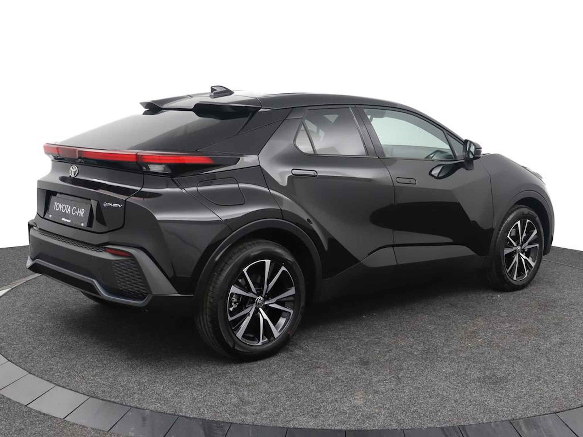 Toyota C-HR 2.0 Plug-in Hybrid 220 Dynamic | Nieuw direct leverbaar | Extra voorraad premie | - 2/45