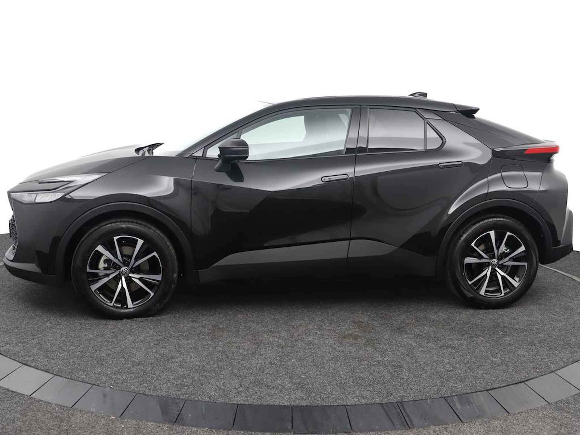 Toyota C-HR 2.0 Plug-in Hybrid 220 Dynamic | Nieuw direct leverbaar | Extra voorraad premie | - 41/45